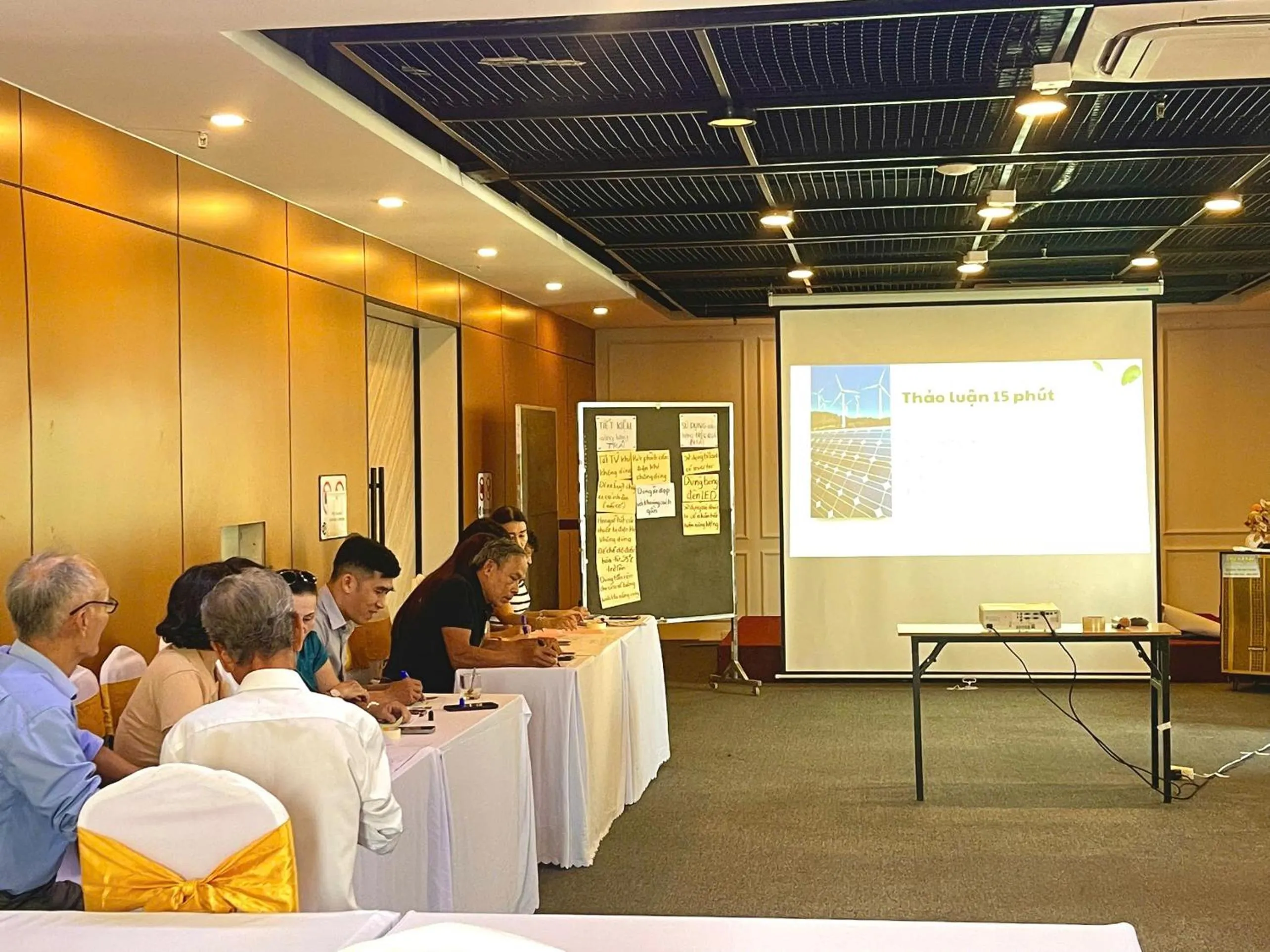 Business facilities in Hotel Soco