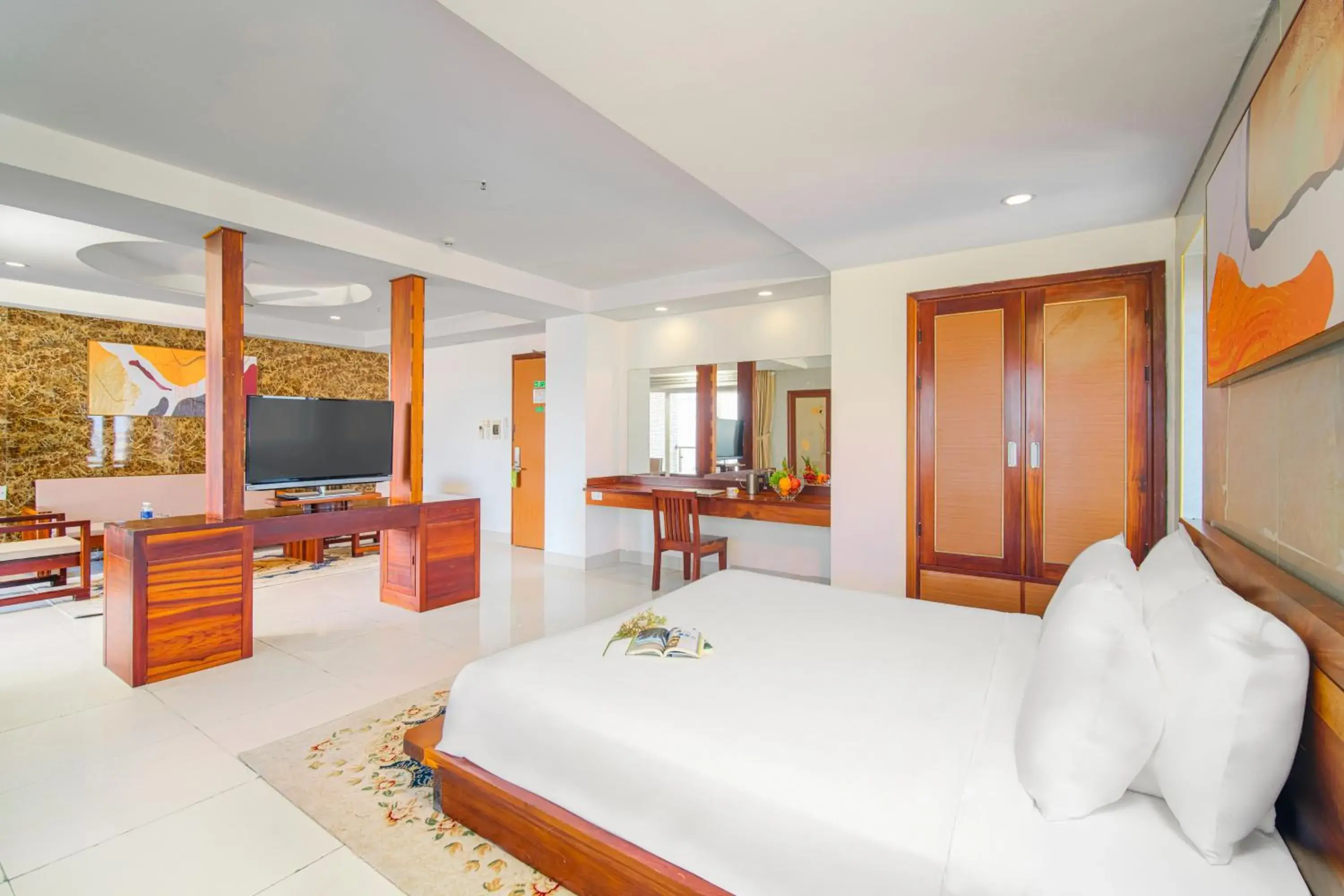 King Suite with Balcony and View in Hotel Soco King Suite with Balcony and View in Hotel Soco