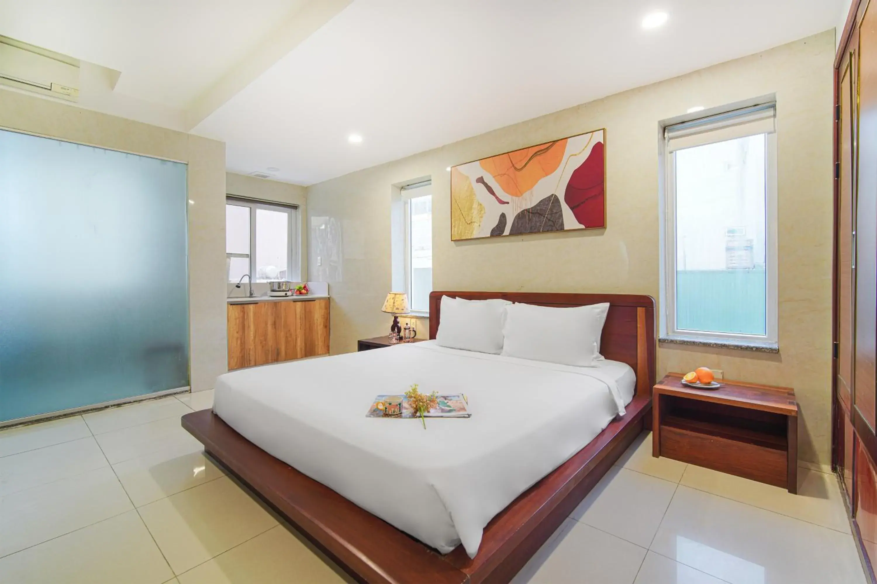 Deluxe King Room with Street View in Hotel Soco Deluxe King Room with Street View in Hotel Soco