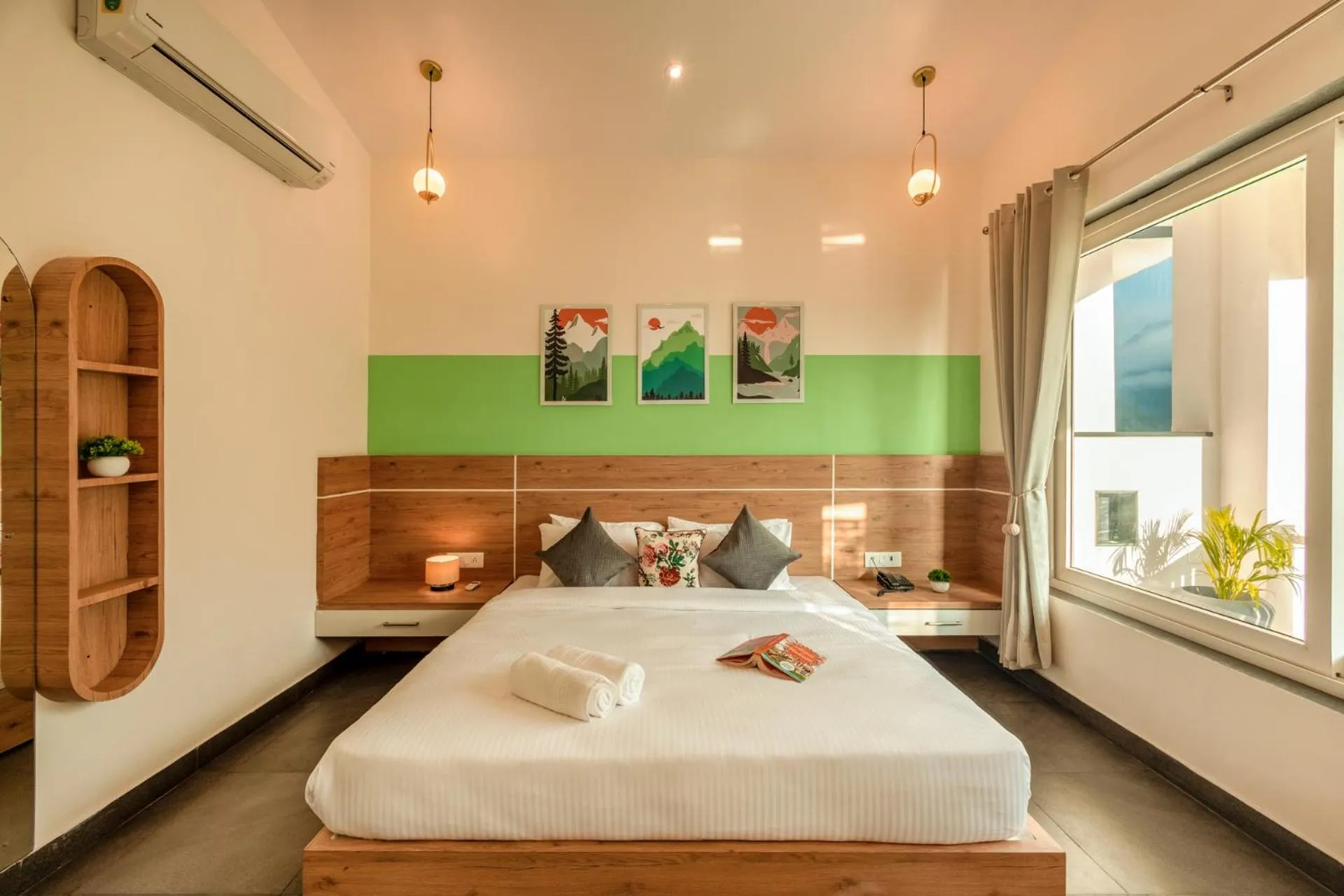 Bed in Zostel Plus Rishikesh, Mohanchatti