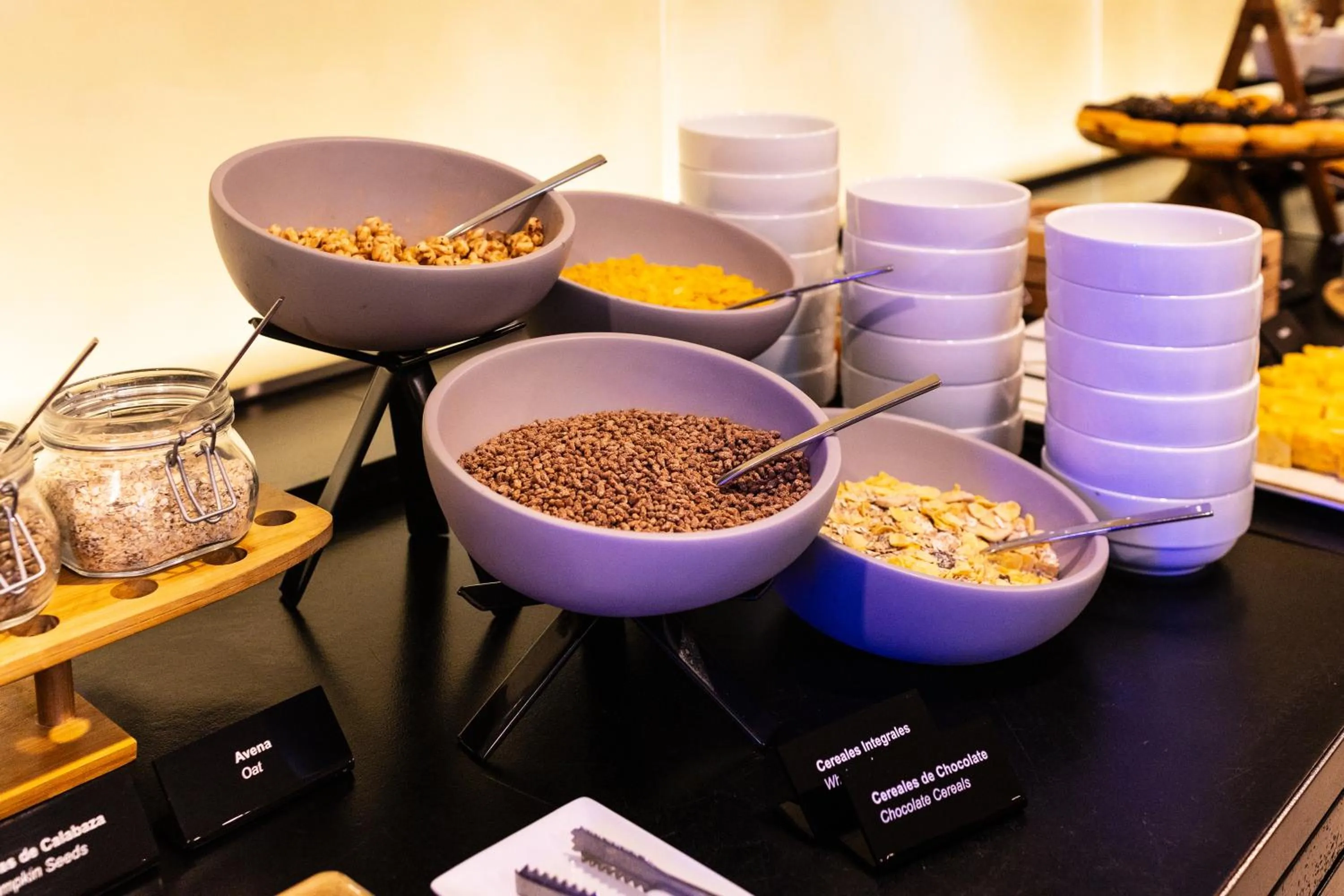 Buffet breakfast in Acevi Villarroel