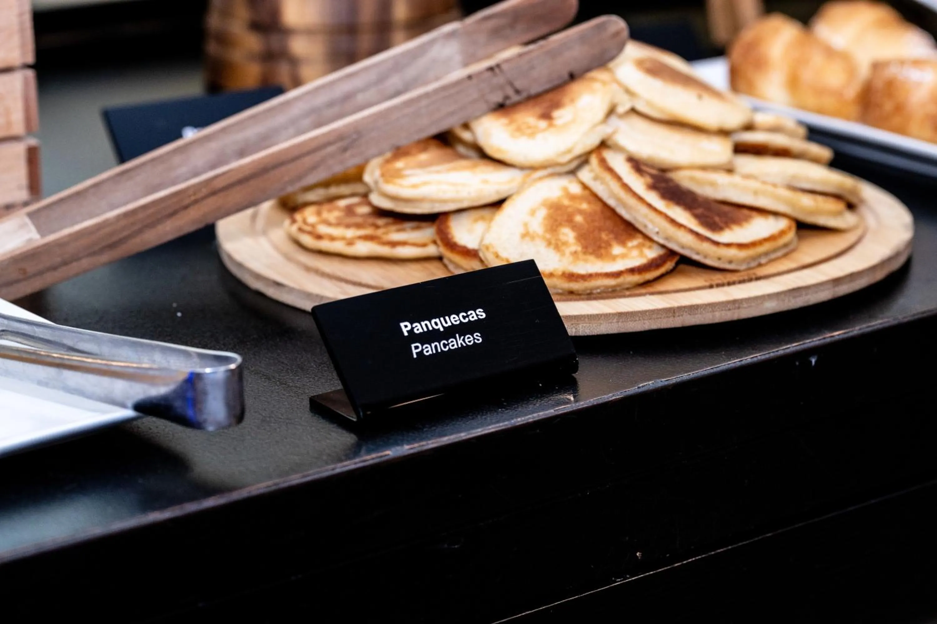 Buffet breakfast in Acevi Villarroel