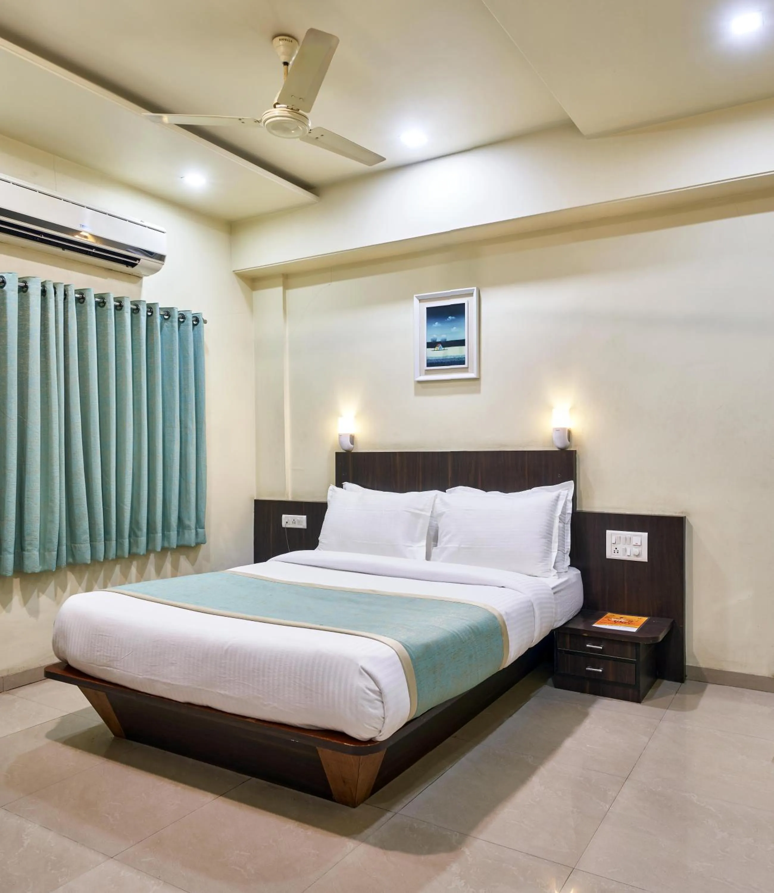 Bedroom, Bed in Hotel Atria, Kolhapur