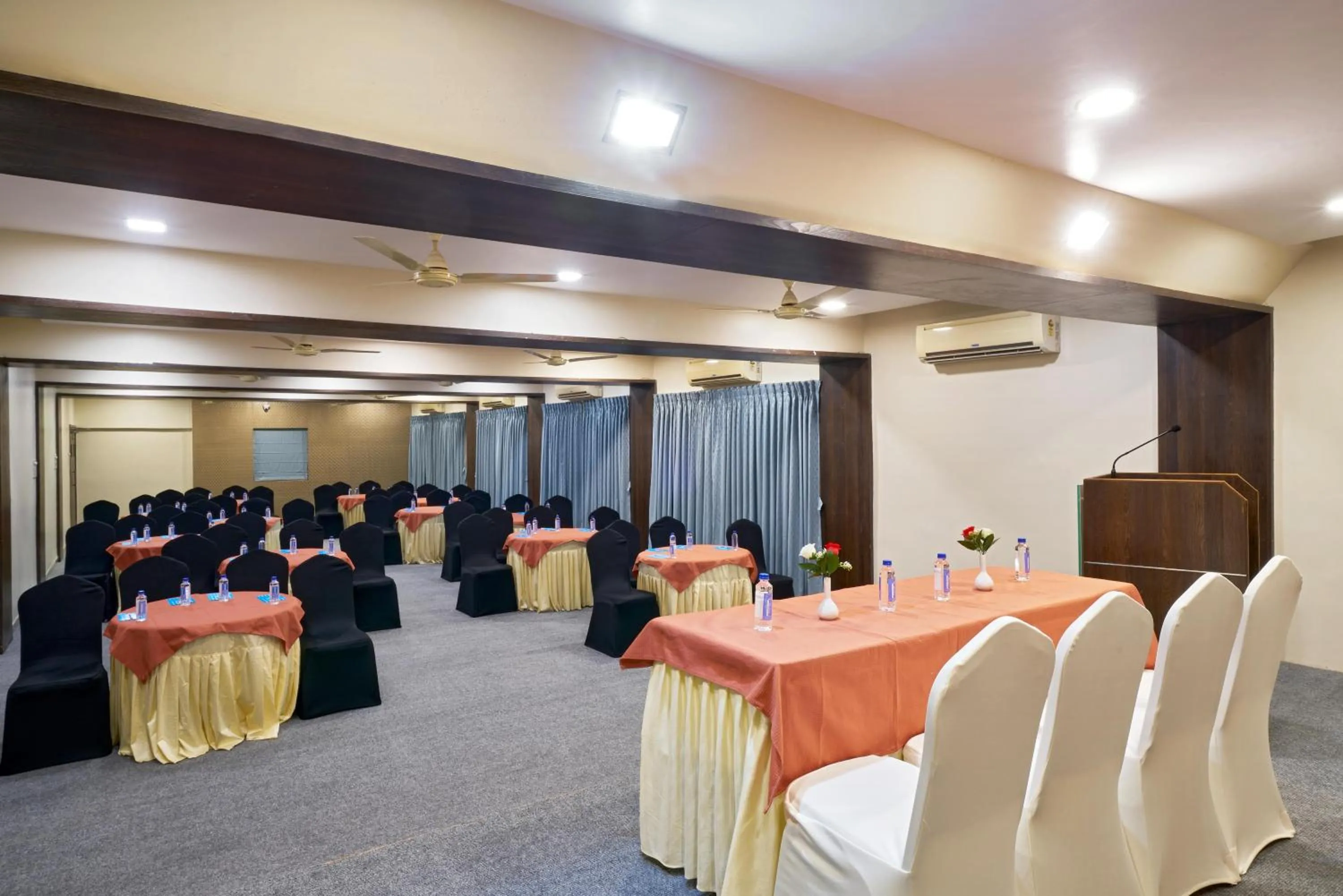 Banquet/Function facilities in Hotel Atria, Kolhapur