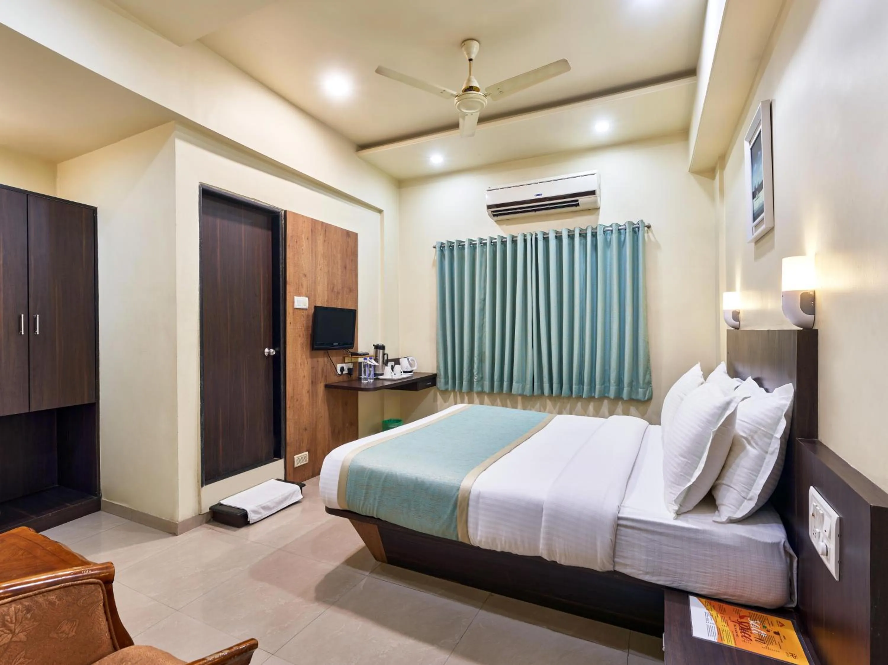 Bedroom, Bed in Hotel Atria, Kolhapur