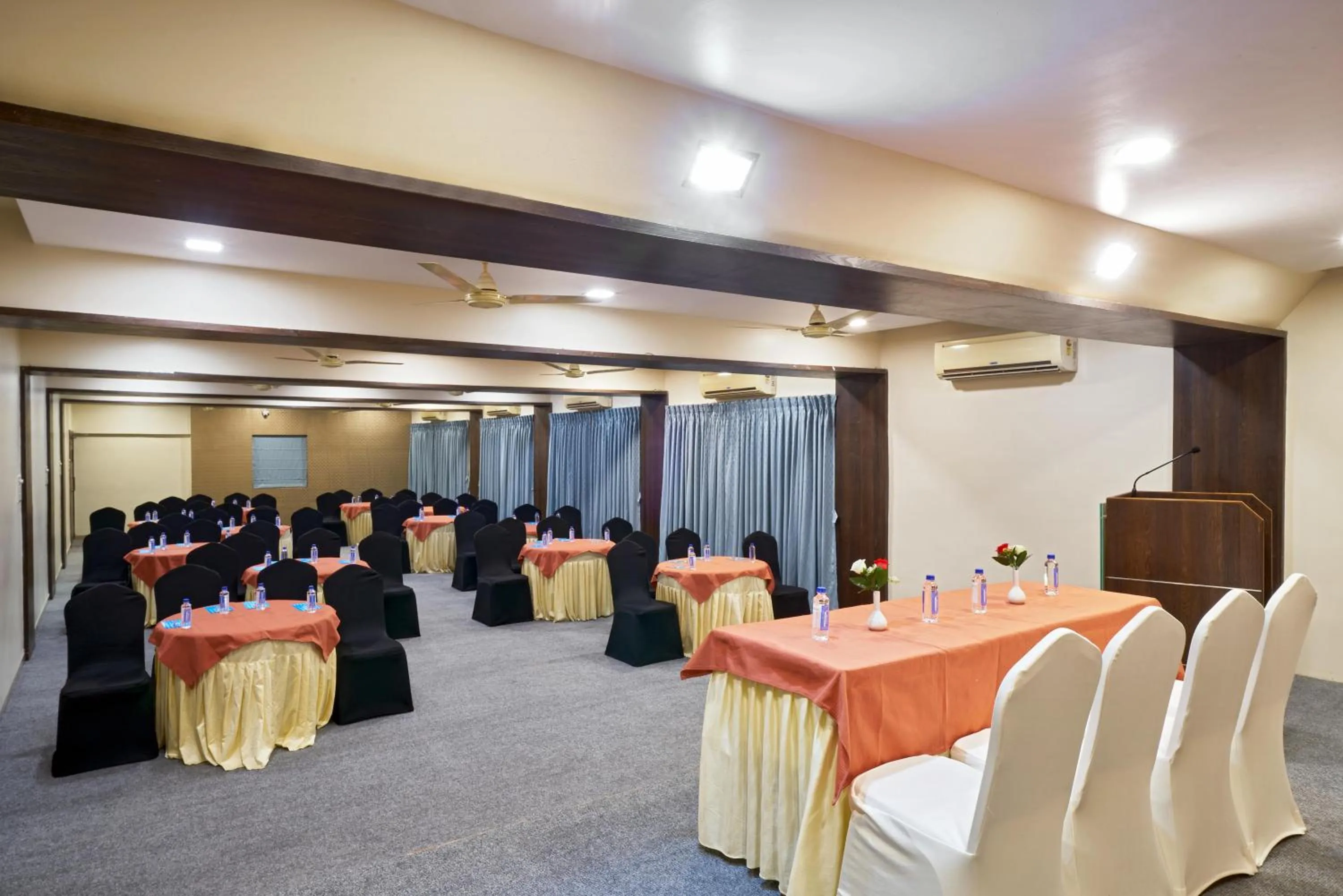 Banquet/Function facilities in Hotel Atria, Kolhapur