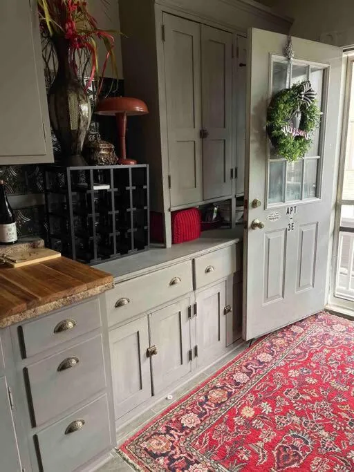 Redefined Alchemy - Bright, eclectic, pretty Apt 3E