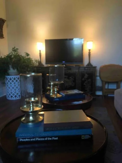 Redefined Alchemy - Bright, eclectic, pretty Apt 3E