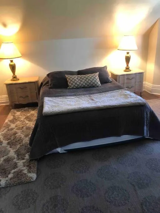 Redefined Alchemy - Bright, eclectic, pretty Apt 3E