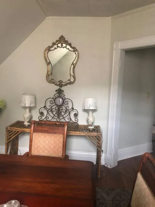 Redefined Alchemy - Bright, eclectic, pretty Apt 3E