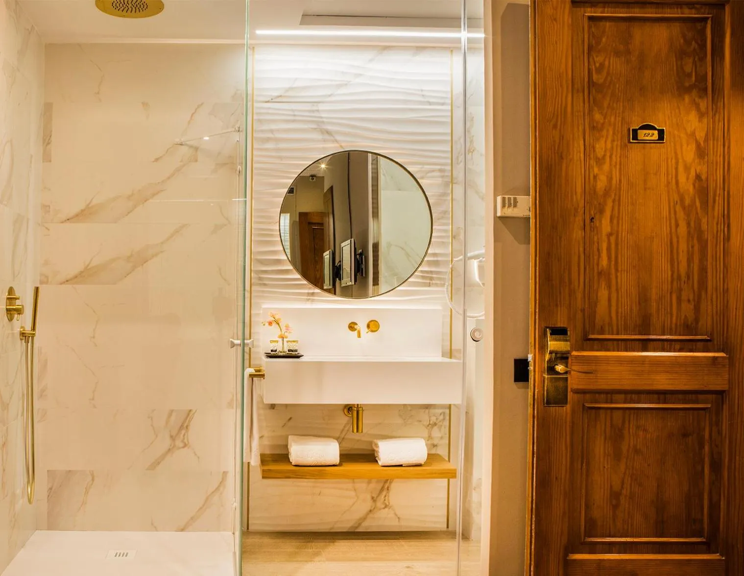 Bathroom in Hotel Nouvel