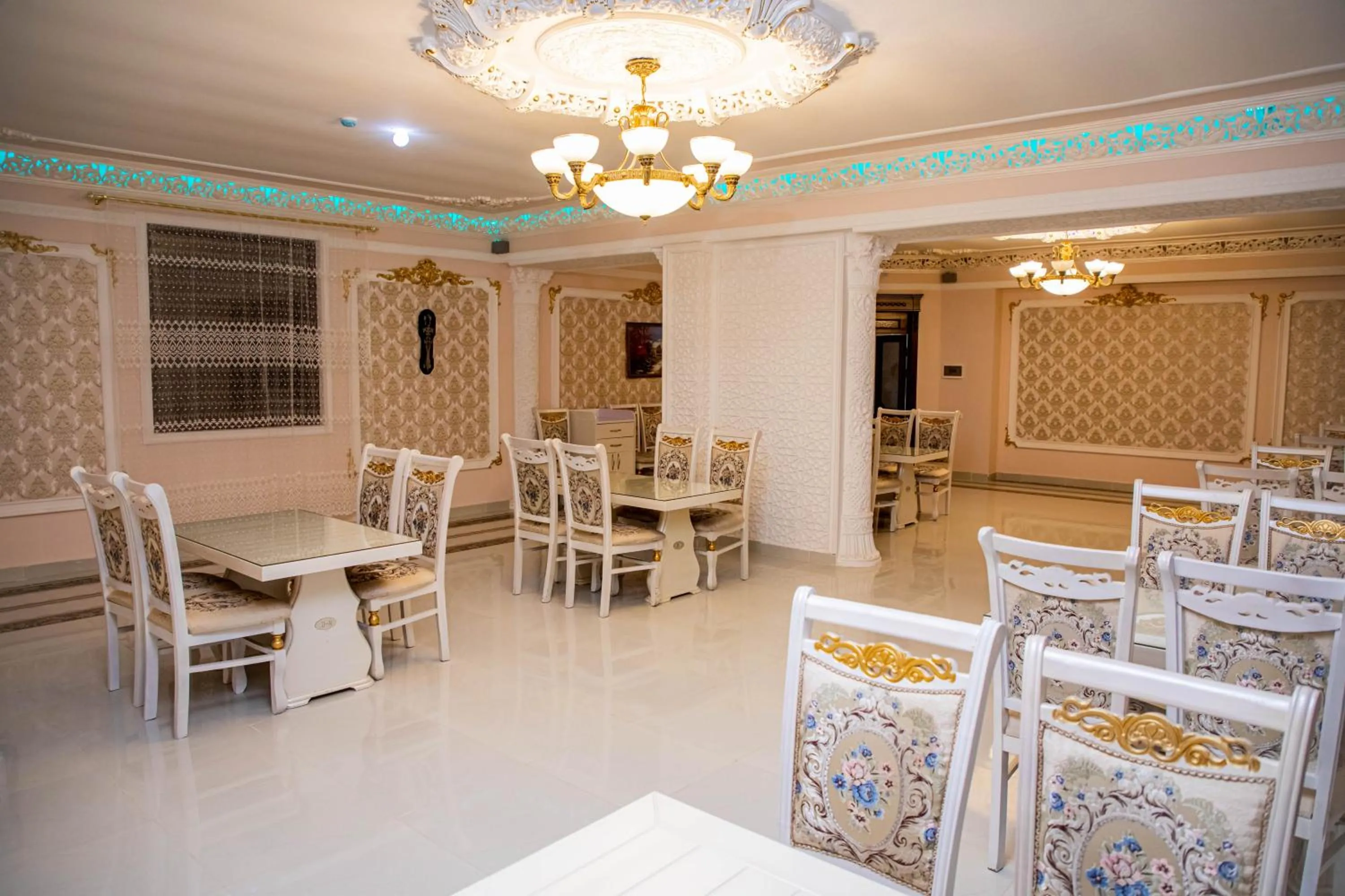 Restaurant/places to eat in Buyuk Humo