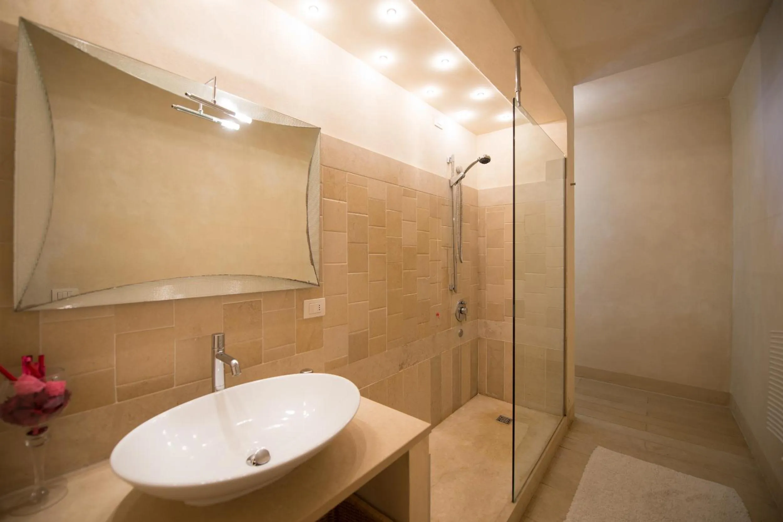 Shower in Villa Casa Lucia by PosarelliVillas