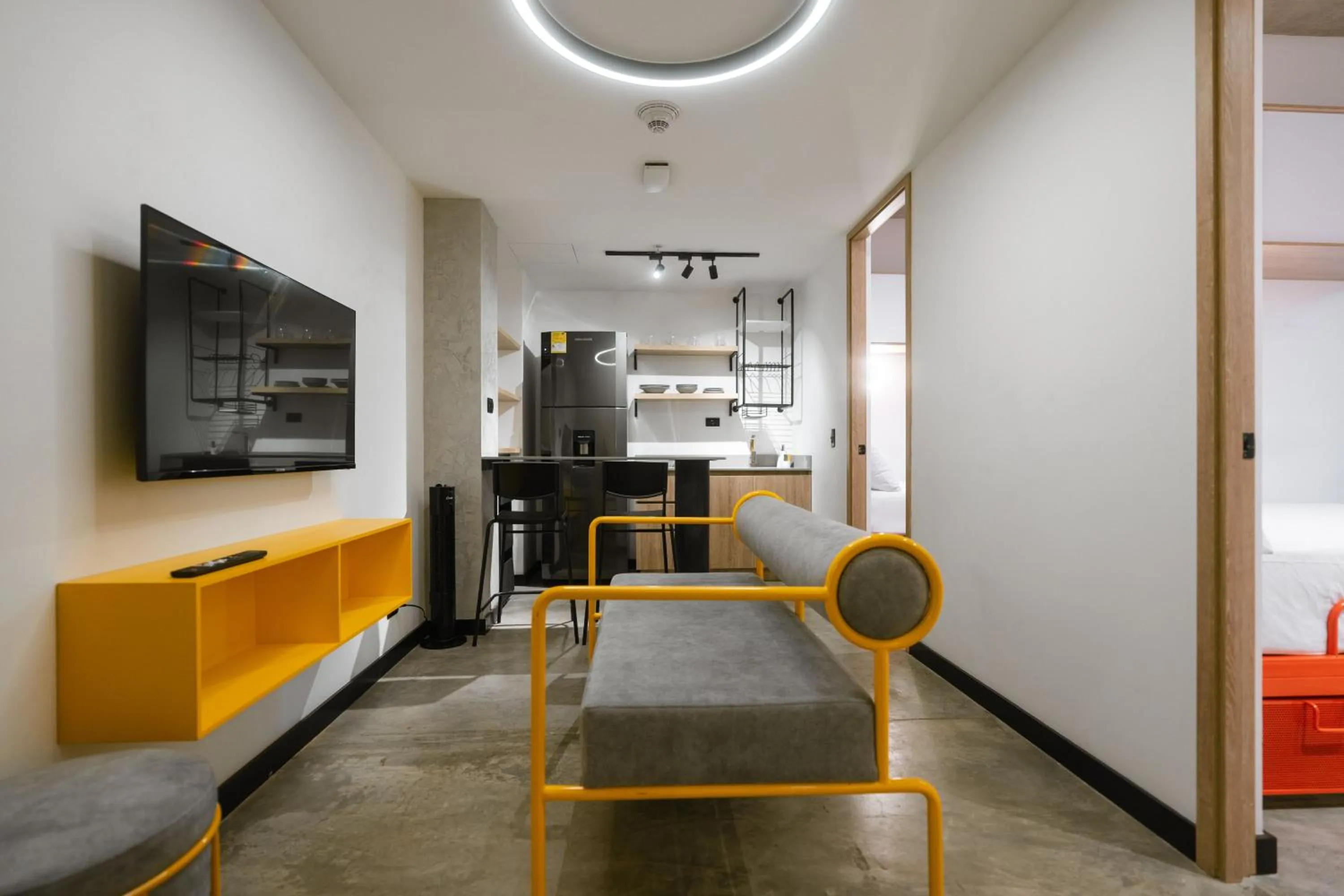 Kitchen or kitchenette in Indie Universe Creative Hotel