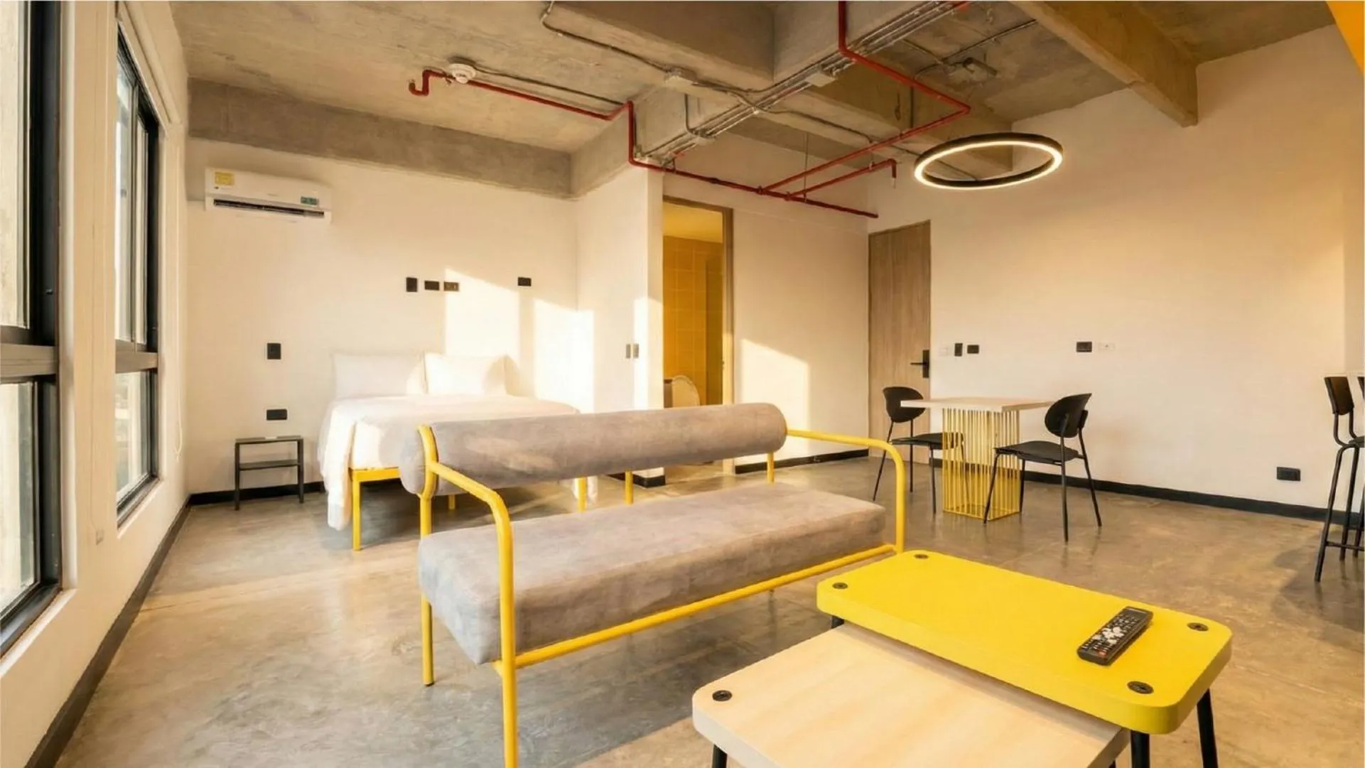 Indie Universe Creative Hotel