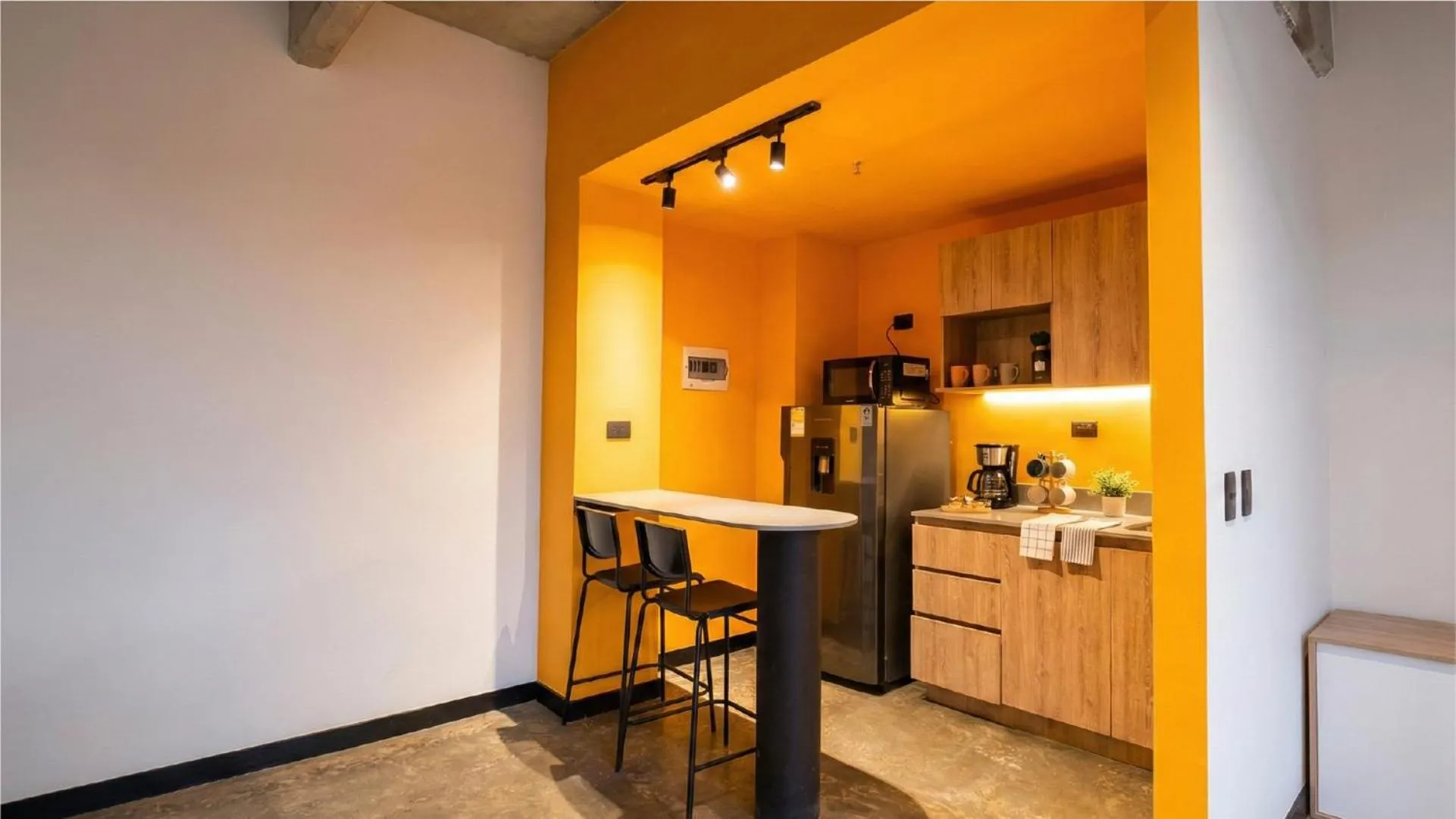 Indie Universe Creative Hotel