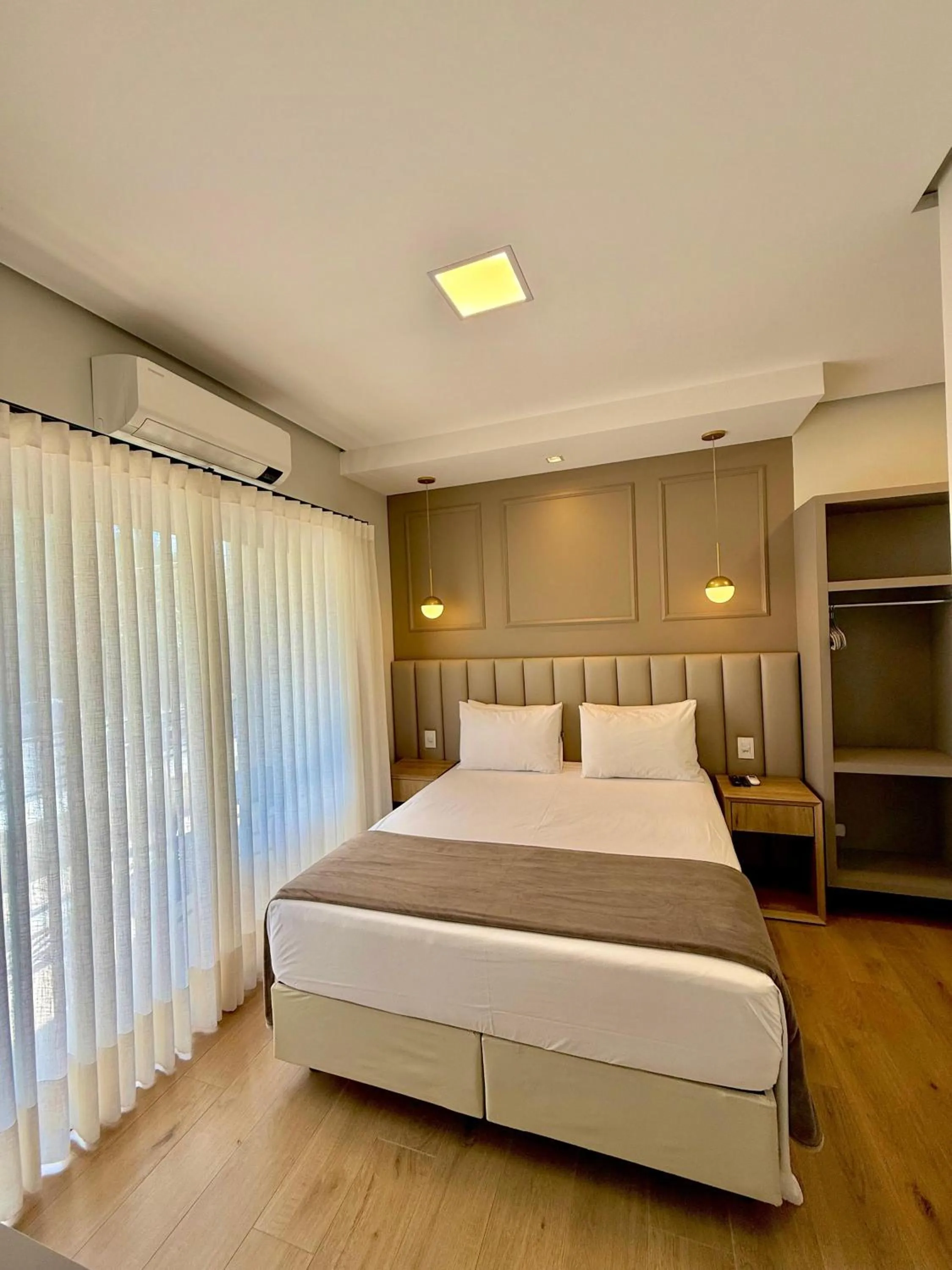 Bed in Vista do Lago Hotel