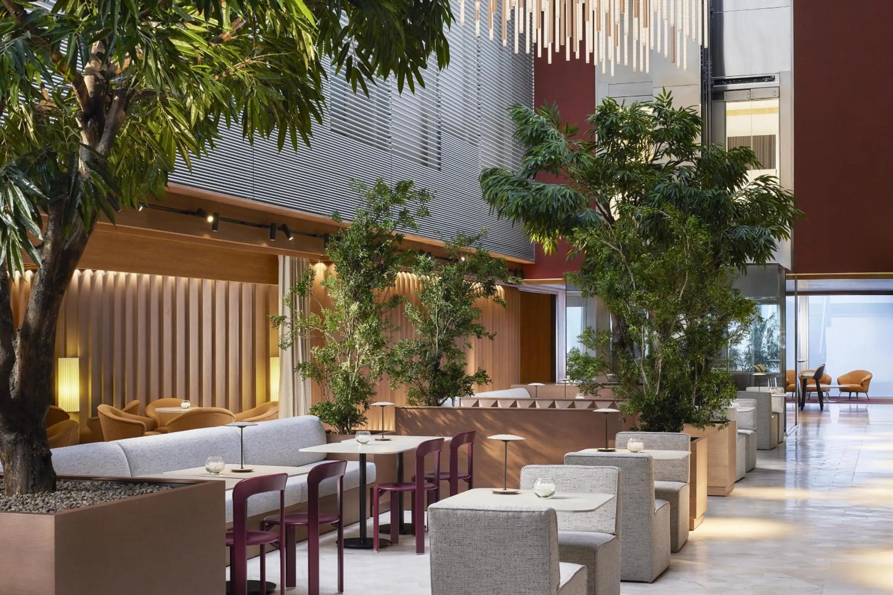 Lobby or reception in NH Collection Madrid Eurobuilding