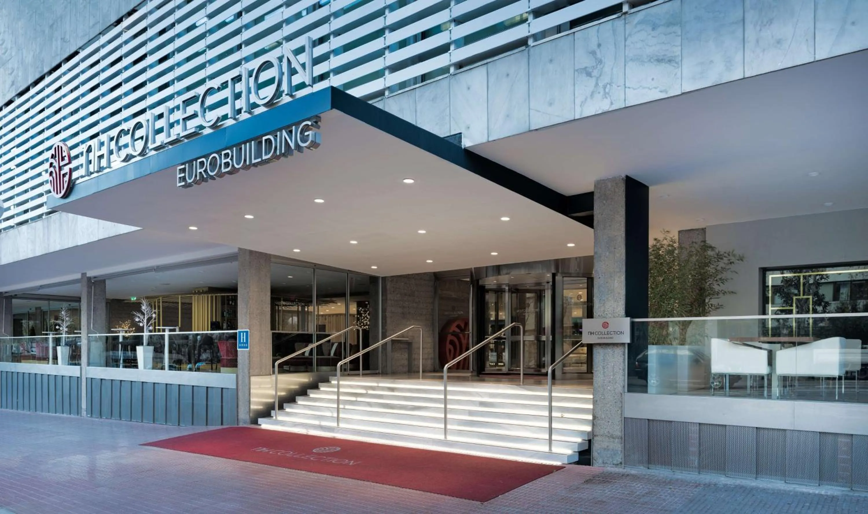 Property building in NH Collection Madrid Eurobuilding