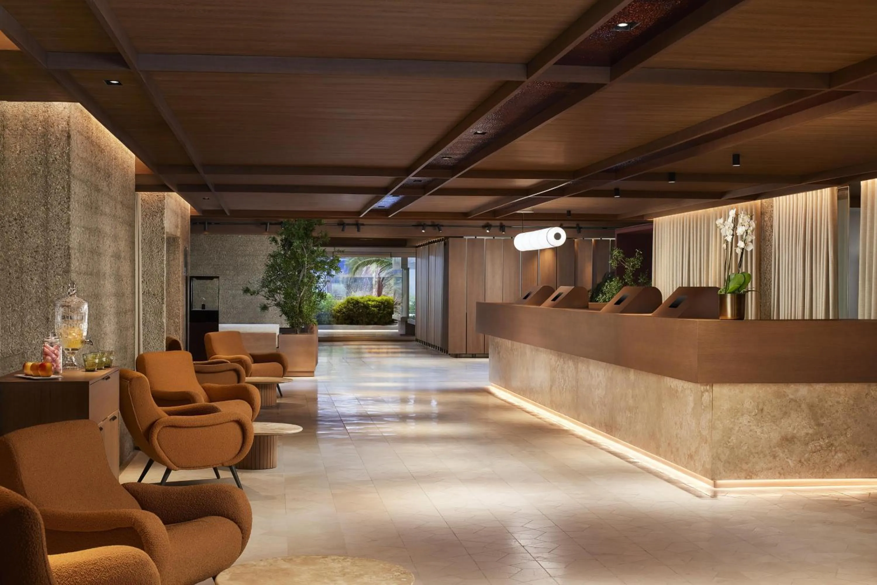 Restaurant/places to eat in NH Collection Madrid Eurobuilding