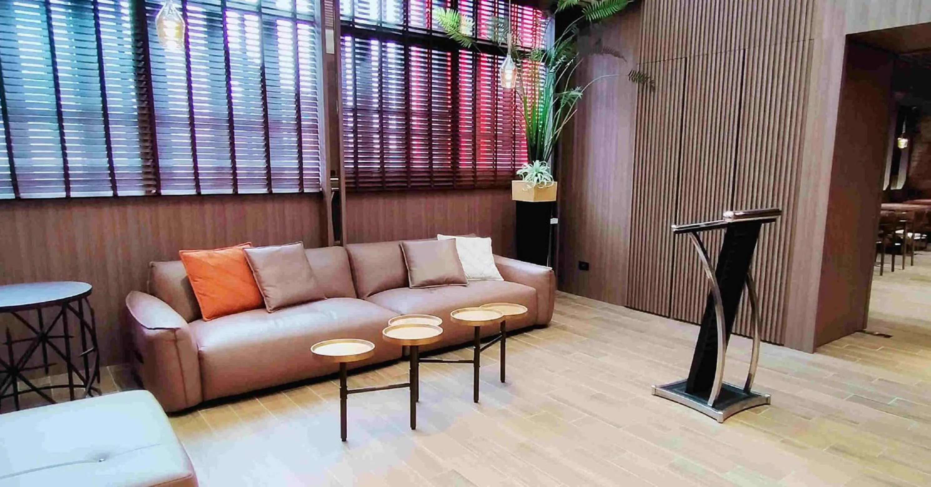 Restaurant/places to eat in Icloud Luxury Resort & Hotel