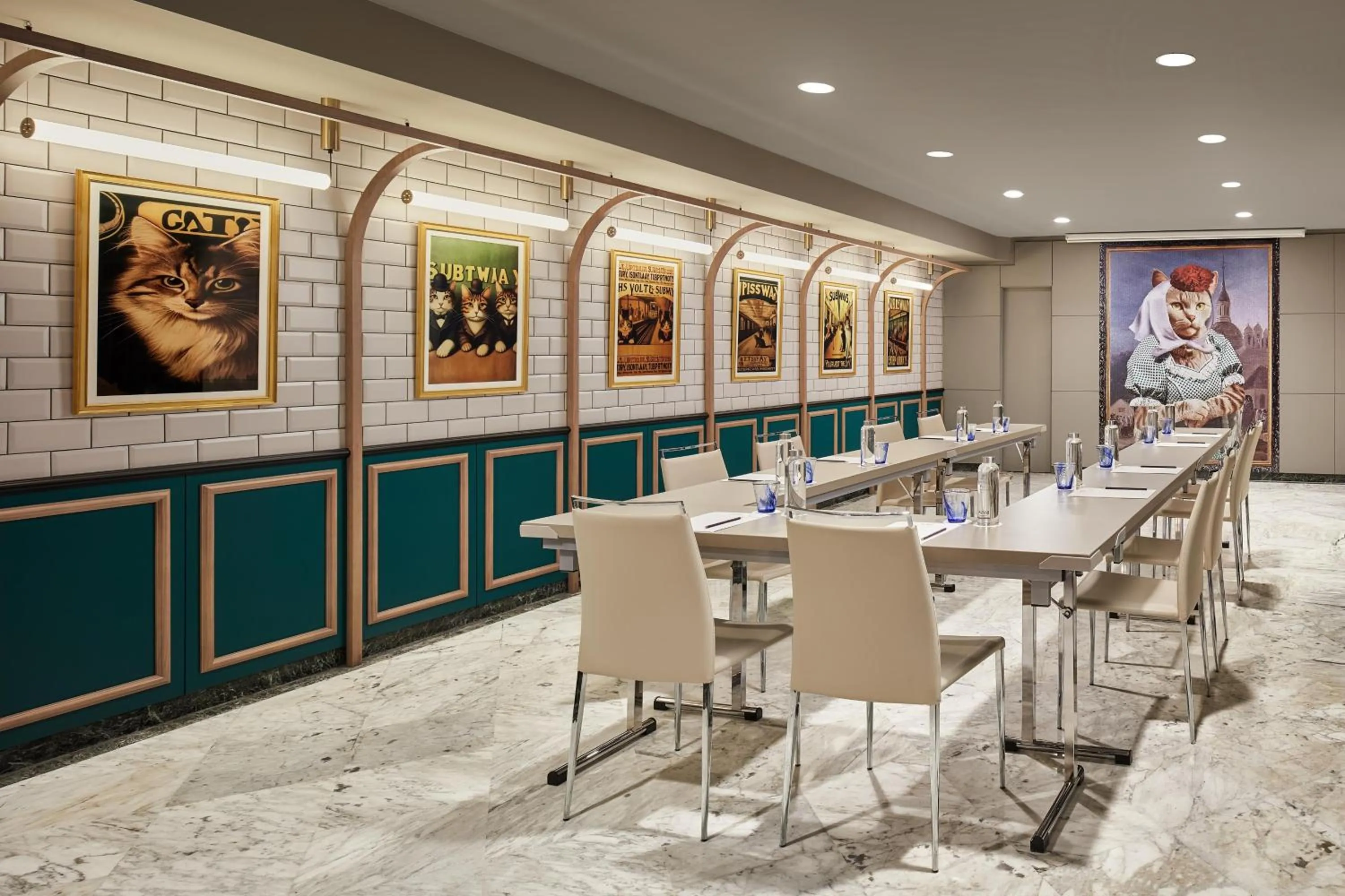 Meeting/conference room in Avani Alonso Martinez