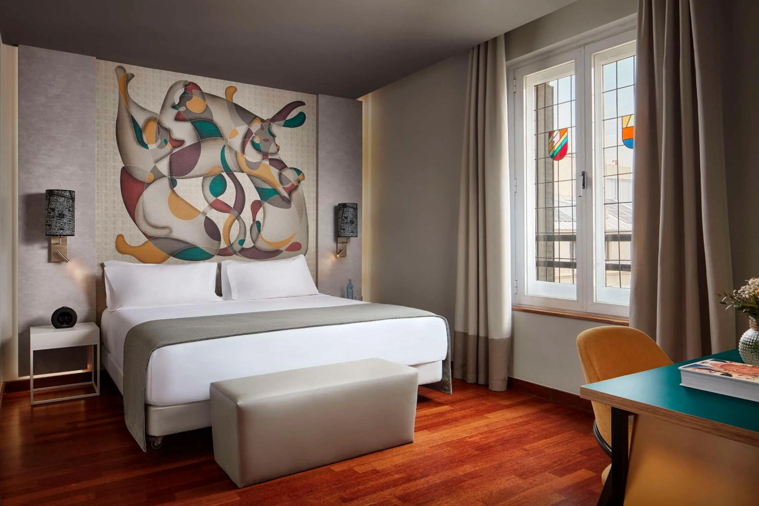 Photo of the whole room, Bed in Avani Alonso Martinez