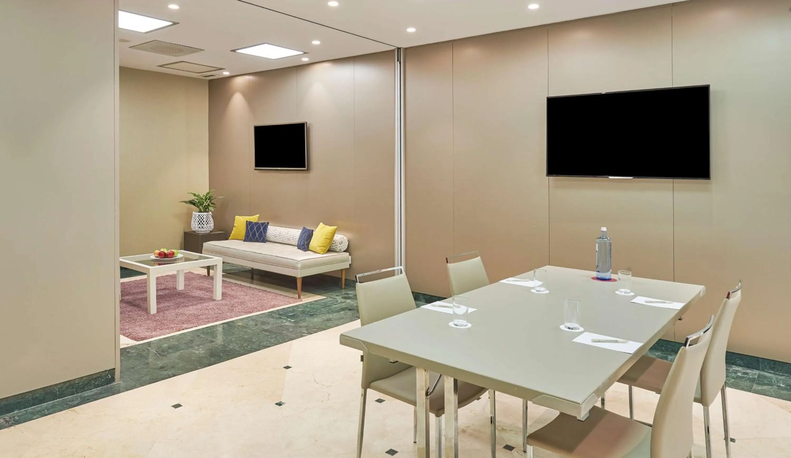 Meeting/conference room in NH Collection Madrid Abascal