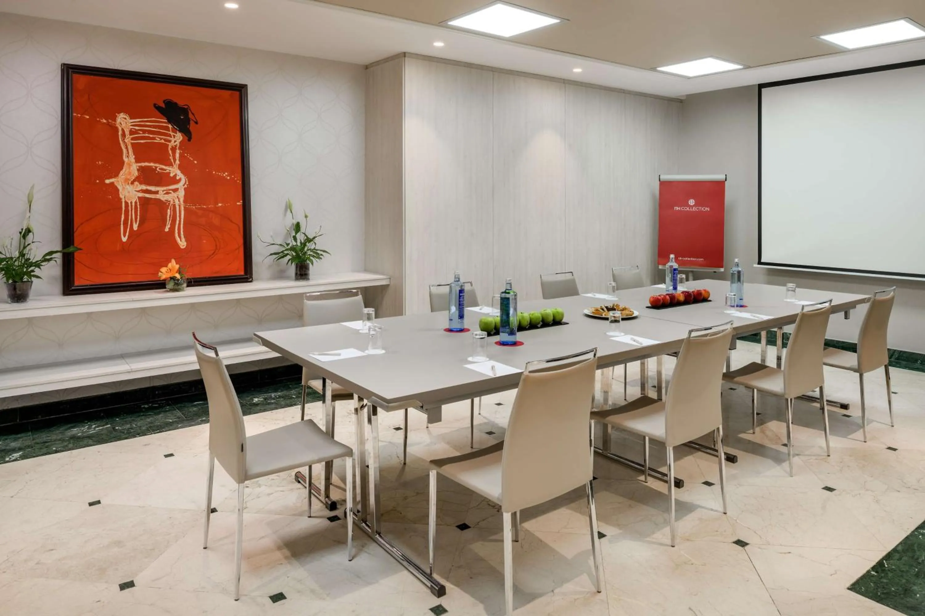 Meeting/conference room in NH Collection Madrid Abascal