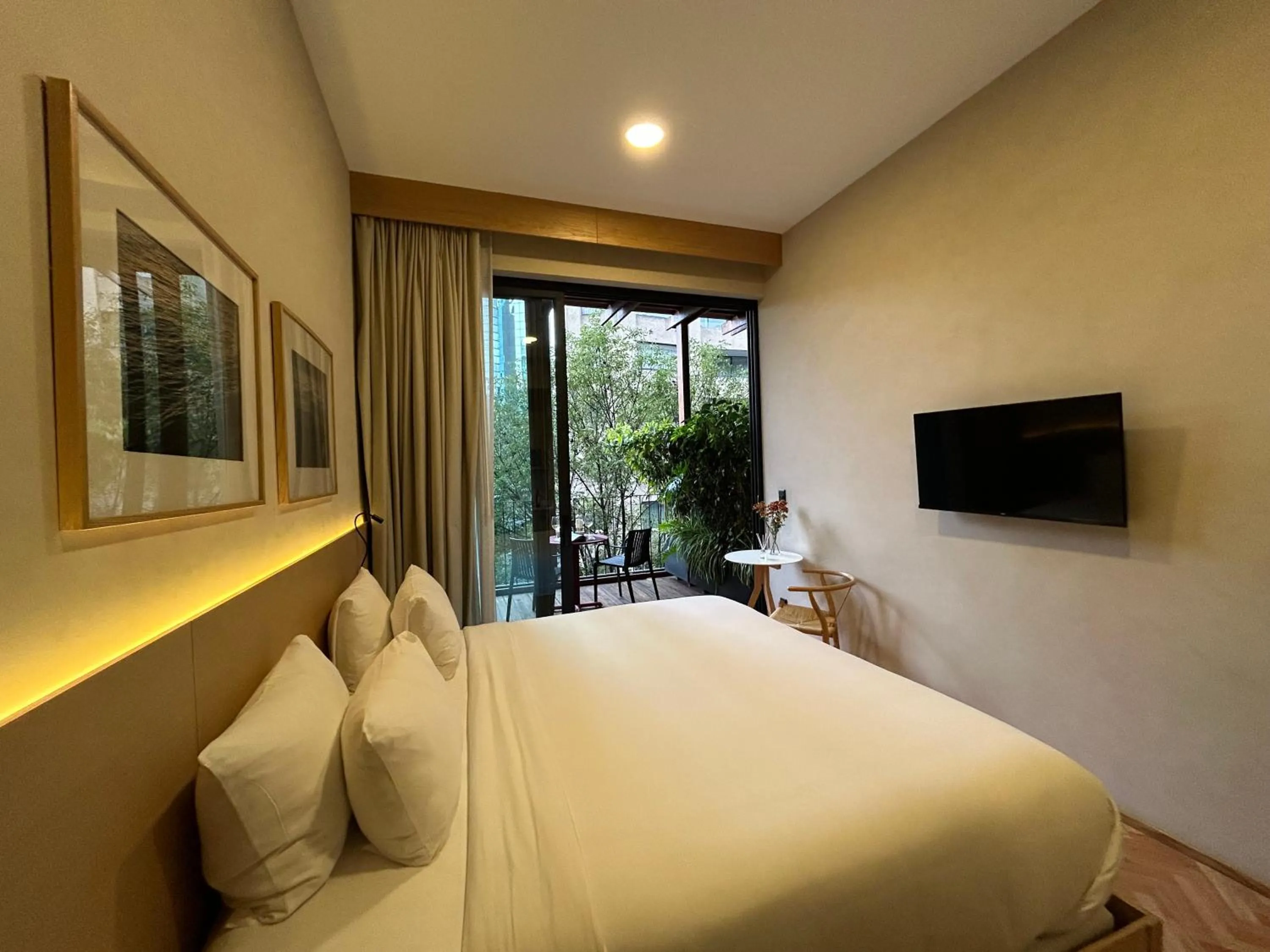 View (from property/room), Bed in Ana Polanco Apartments