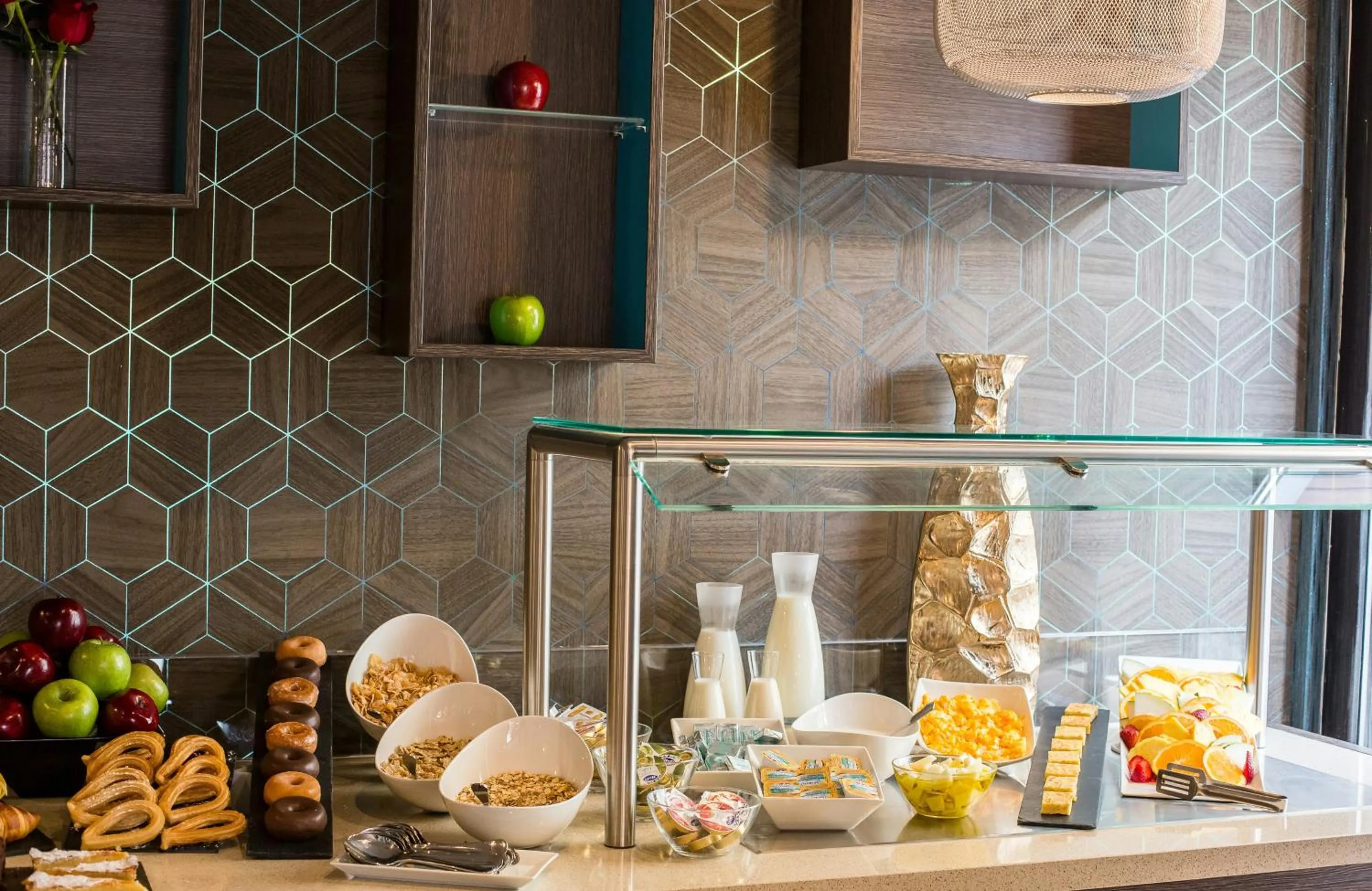 Buffet breakfast in Leonardo Boutique Hotel Madrid