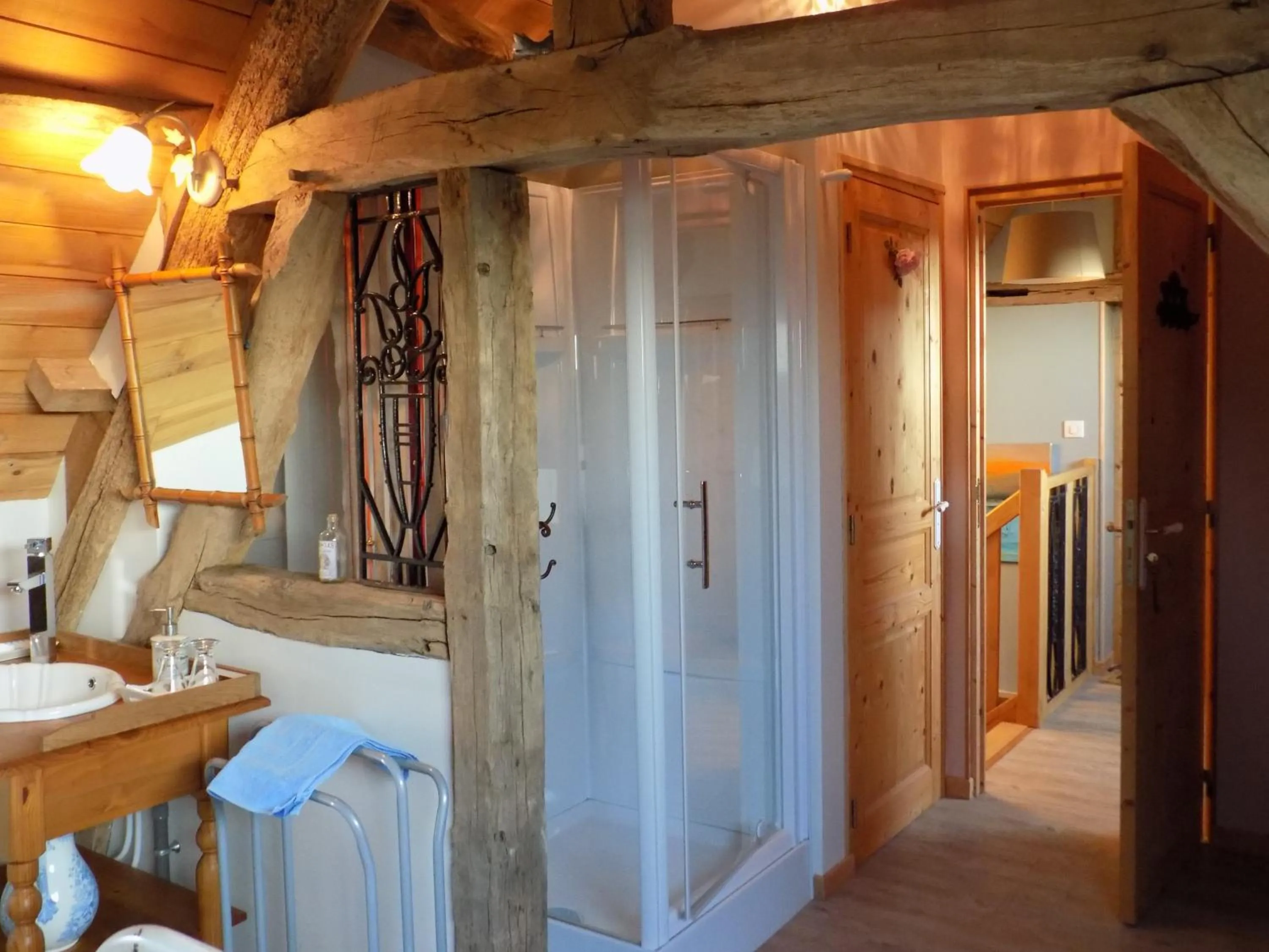 Bathroom in Chambre d'hôtes - Le jardin des Patissons