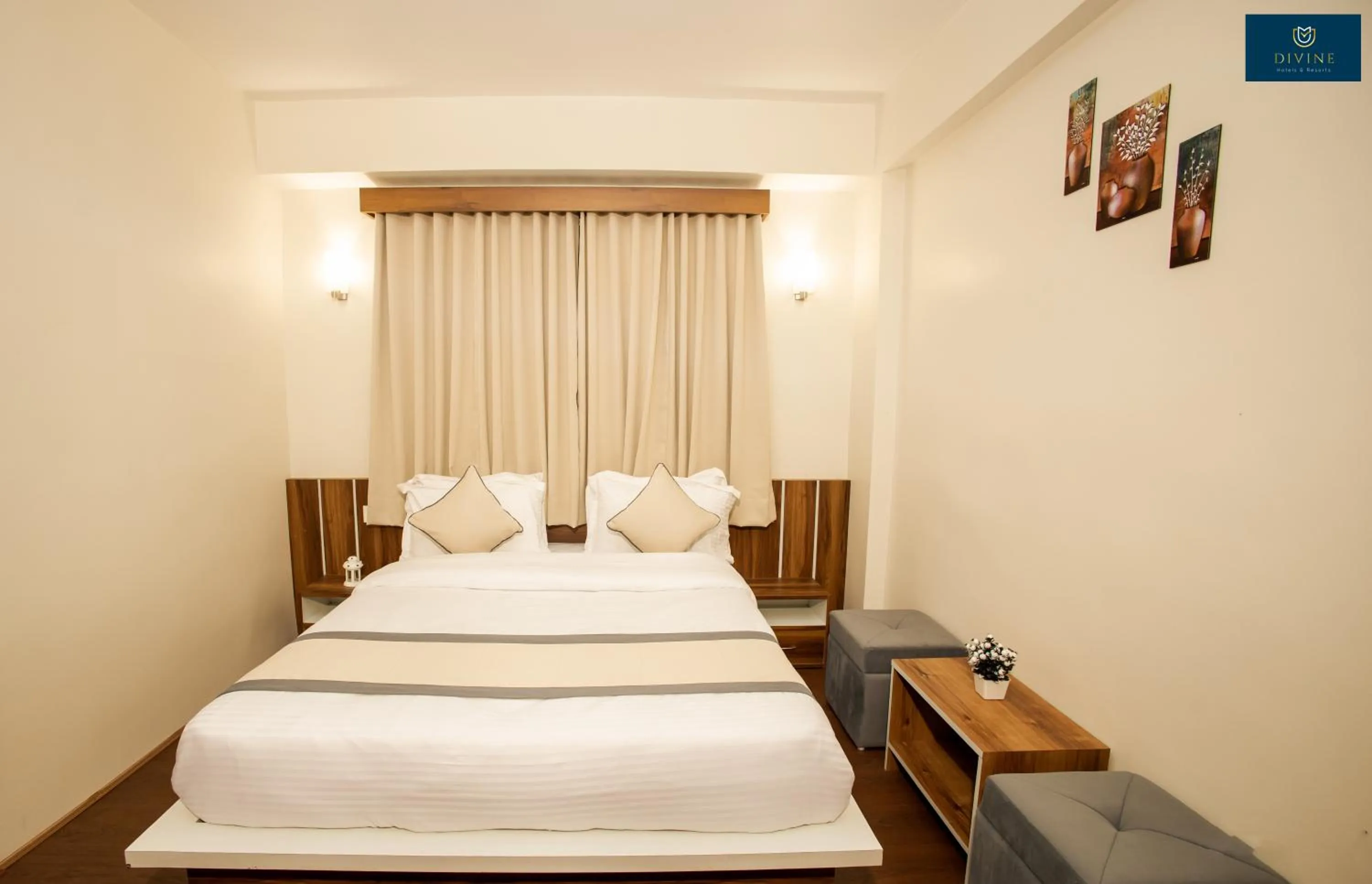 Bed in Divine's The Elite Zong