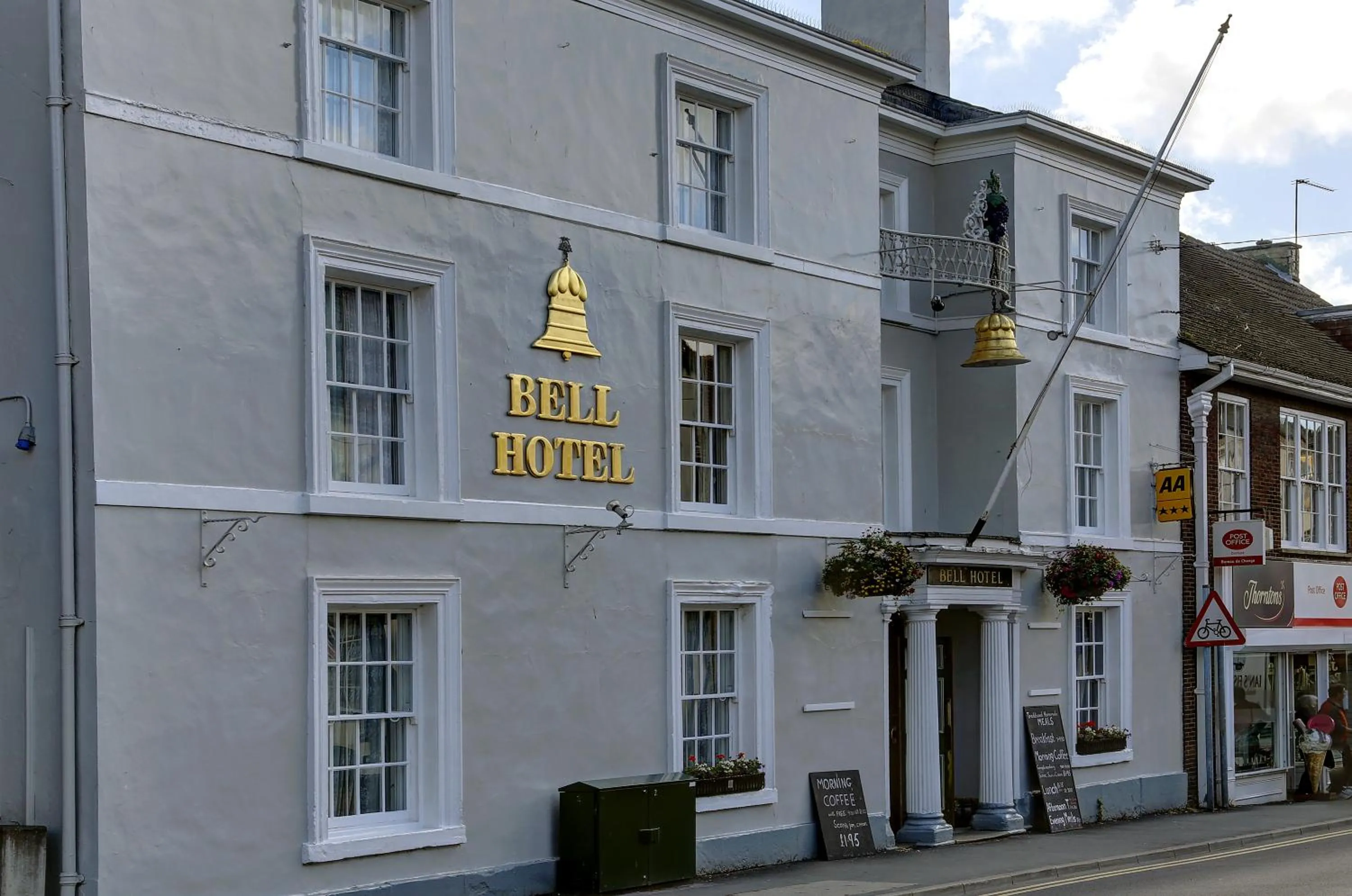 Facade/entrance in Best Western Bell in Driffield