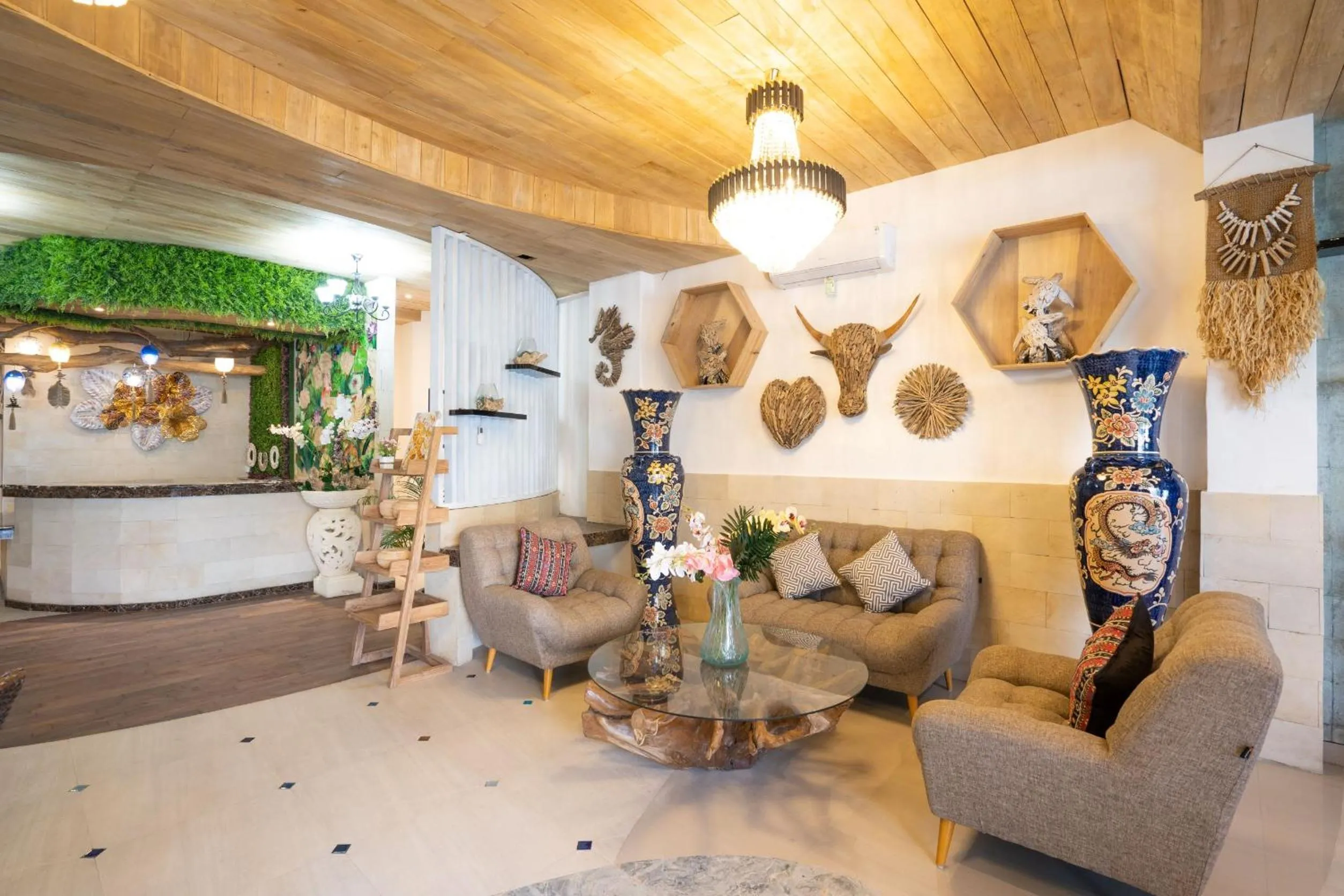 Lobby or reception in Oki Taru Residence