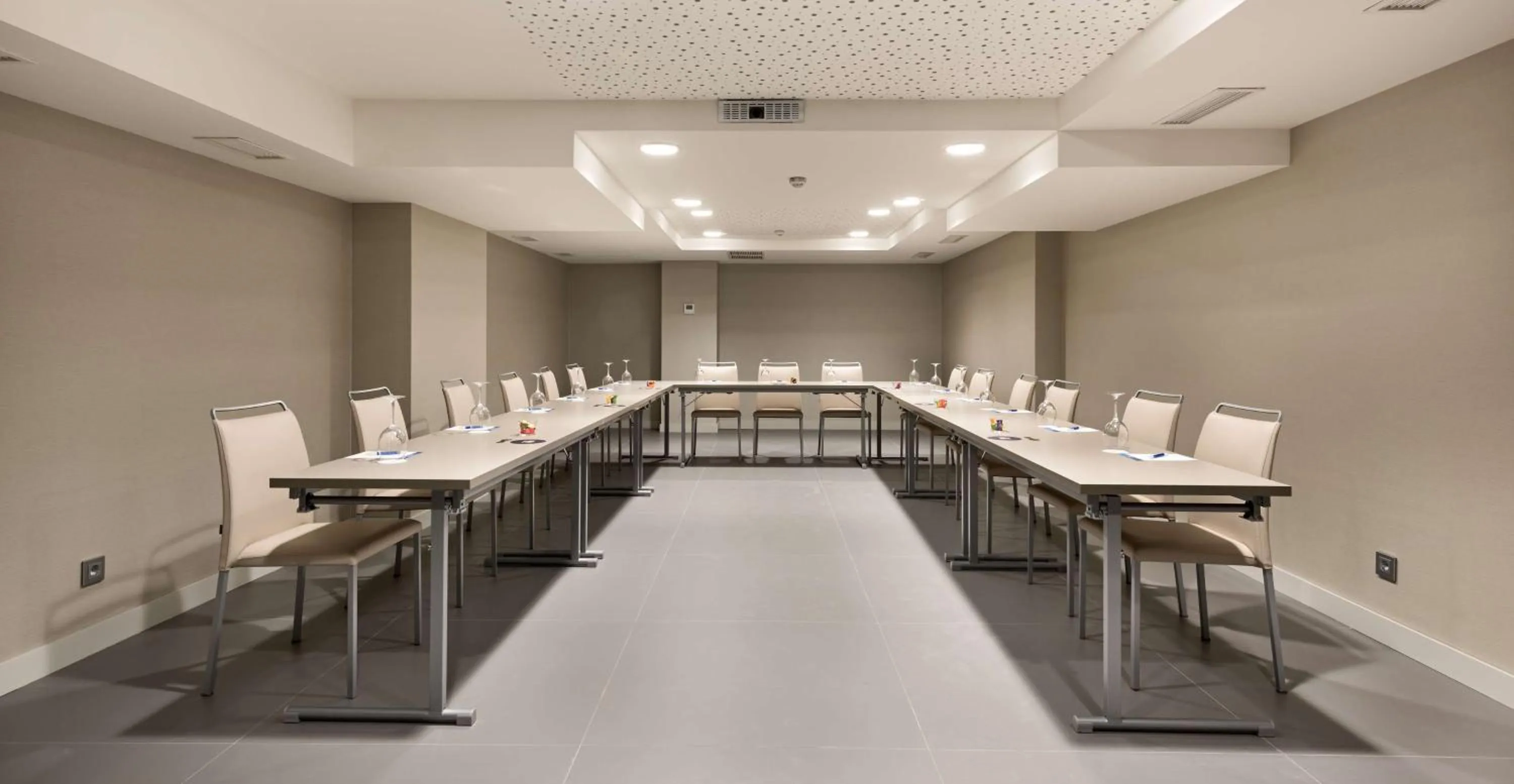 Meeting/conference room in NH Madrid Zurbano