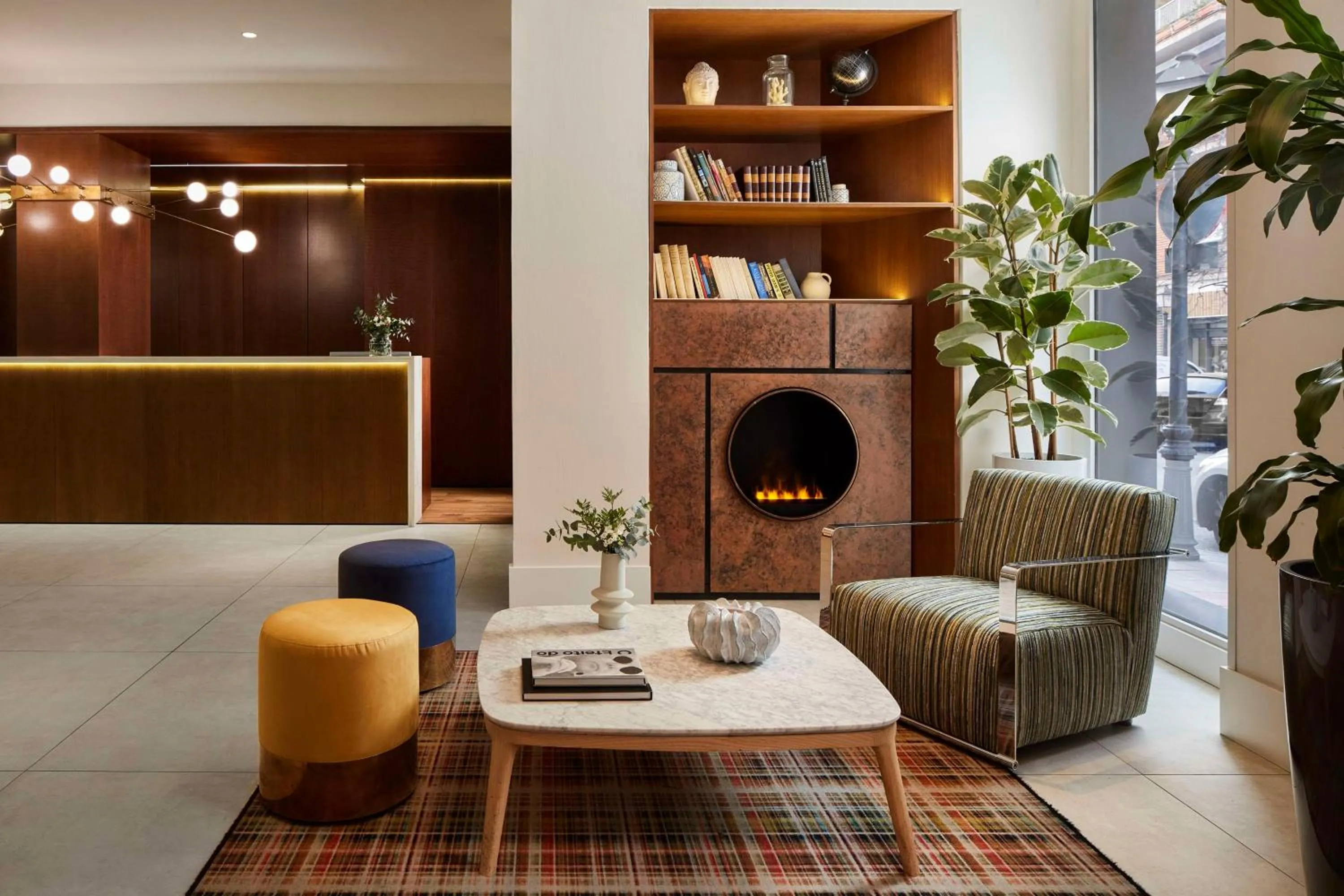 Lobby or reception in NH Madrid Lagasca