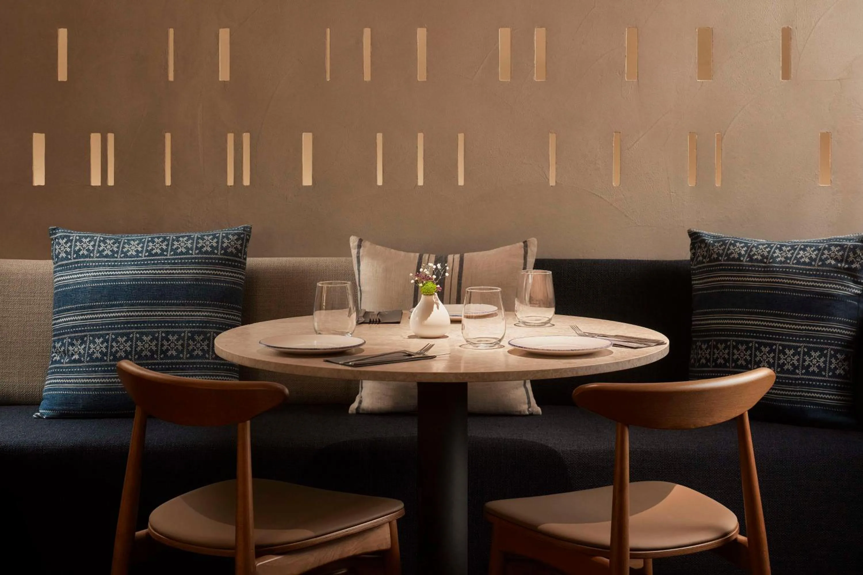 Restaurant/places to eat in NH Madrid Lagasca