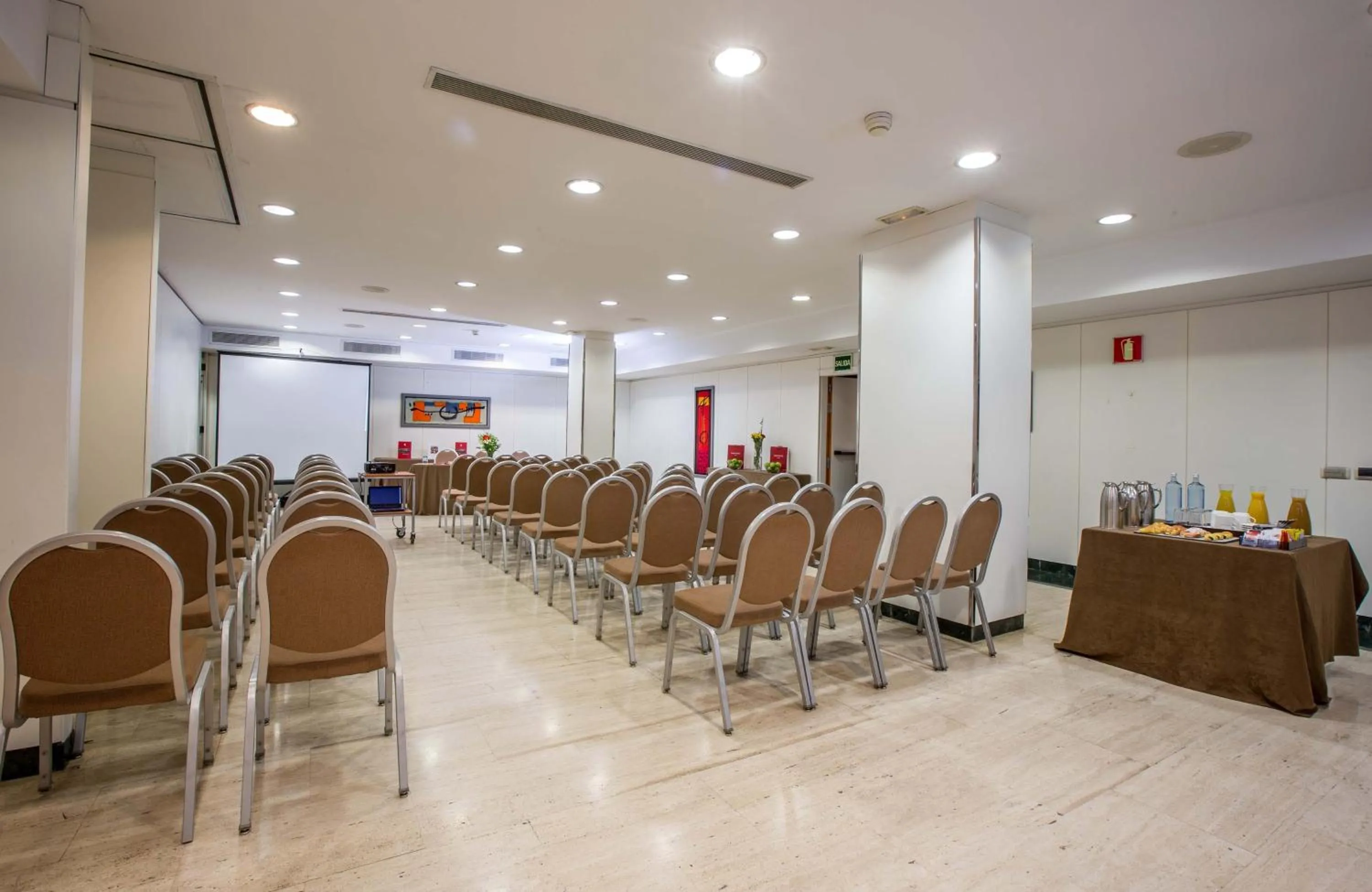 Meeting/conference room in Leonardo Hotel Madrid City Center