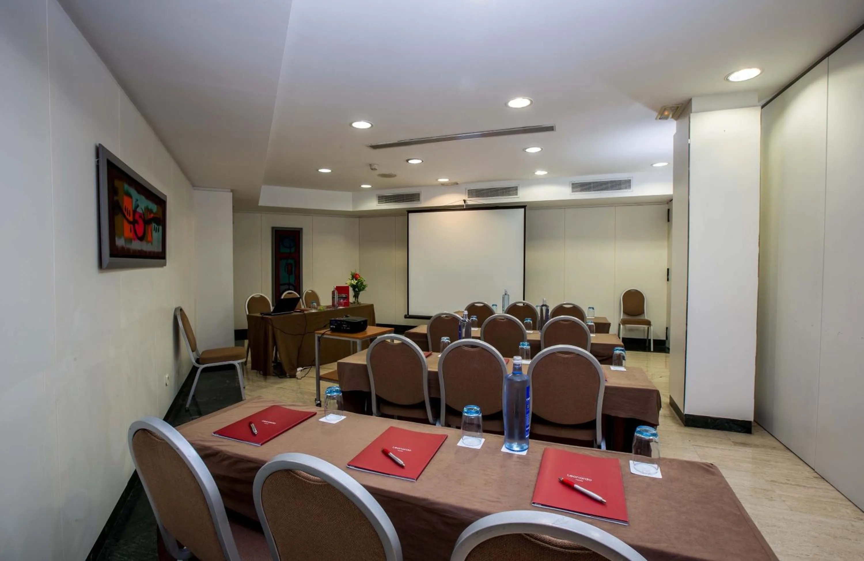 Meeting/conference room in Leonardo Hotel Madrid City Center
