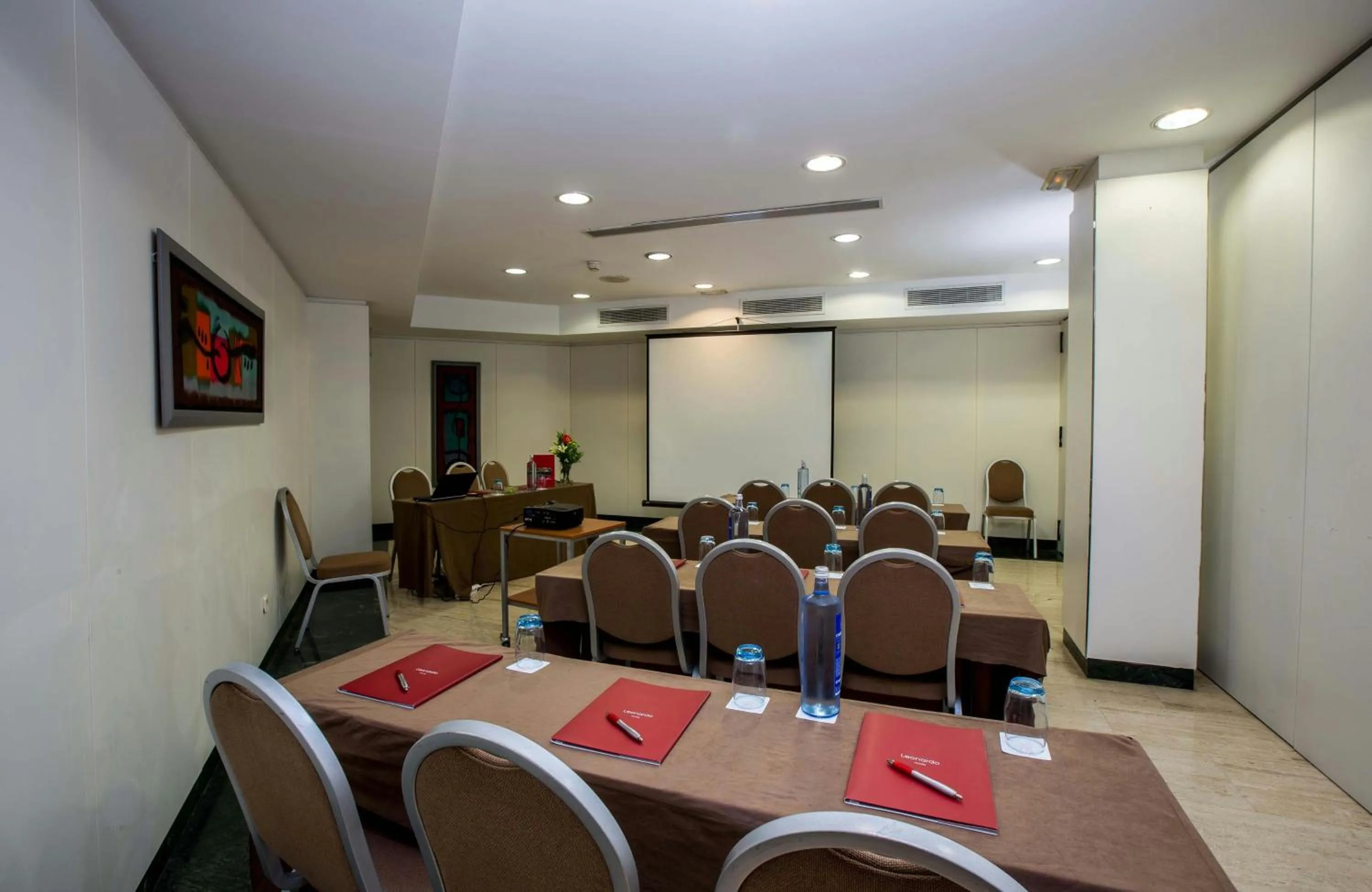 Meeting/conference room in Leonardo Hotel Madrid City Center
