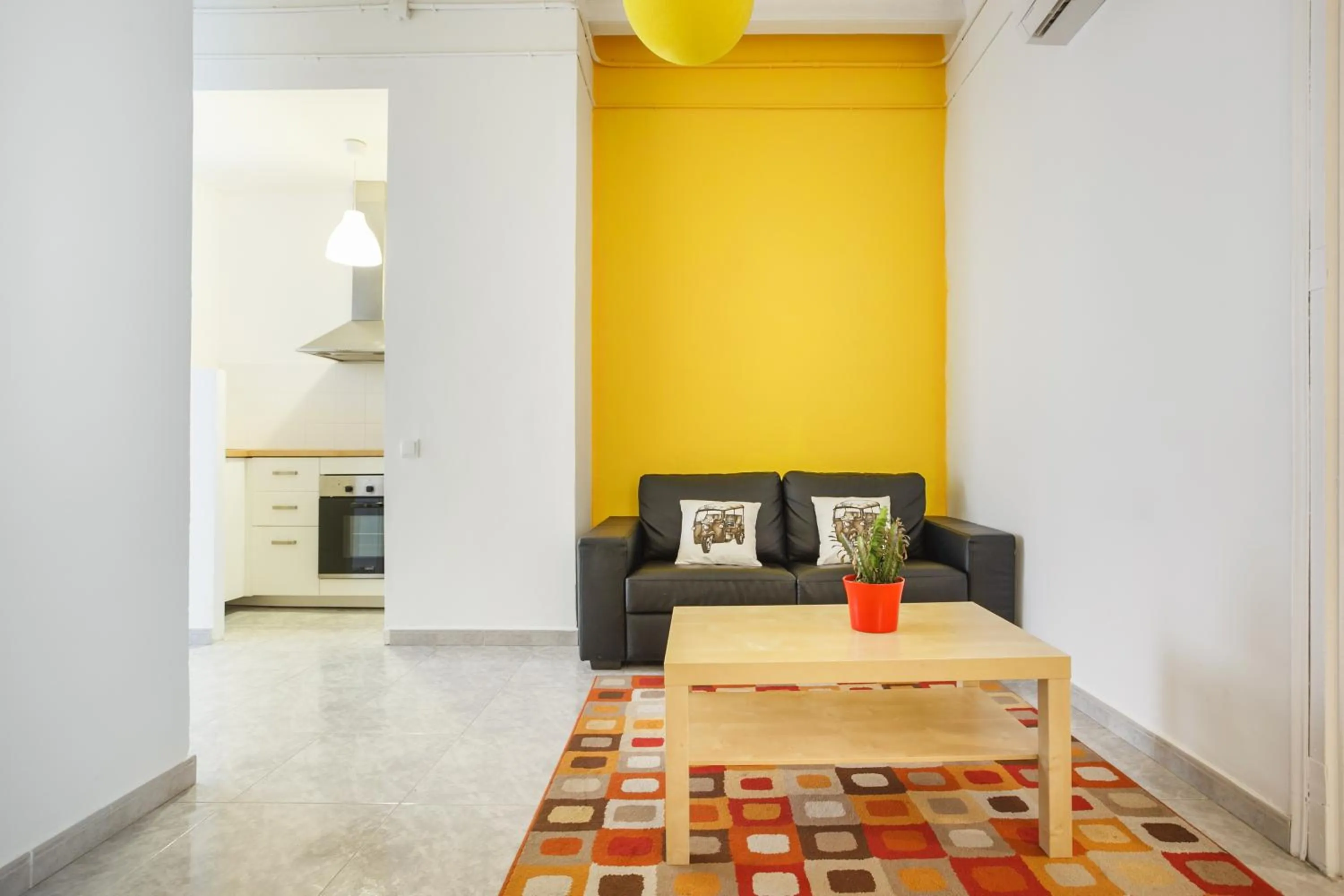 Living room in Barcelona Just Like Home