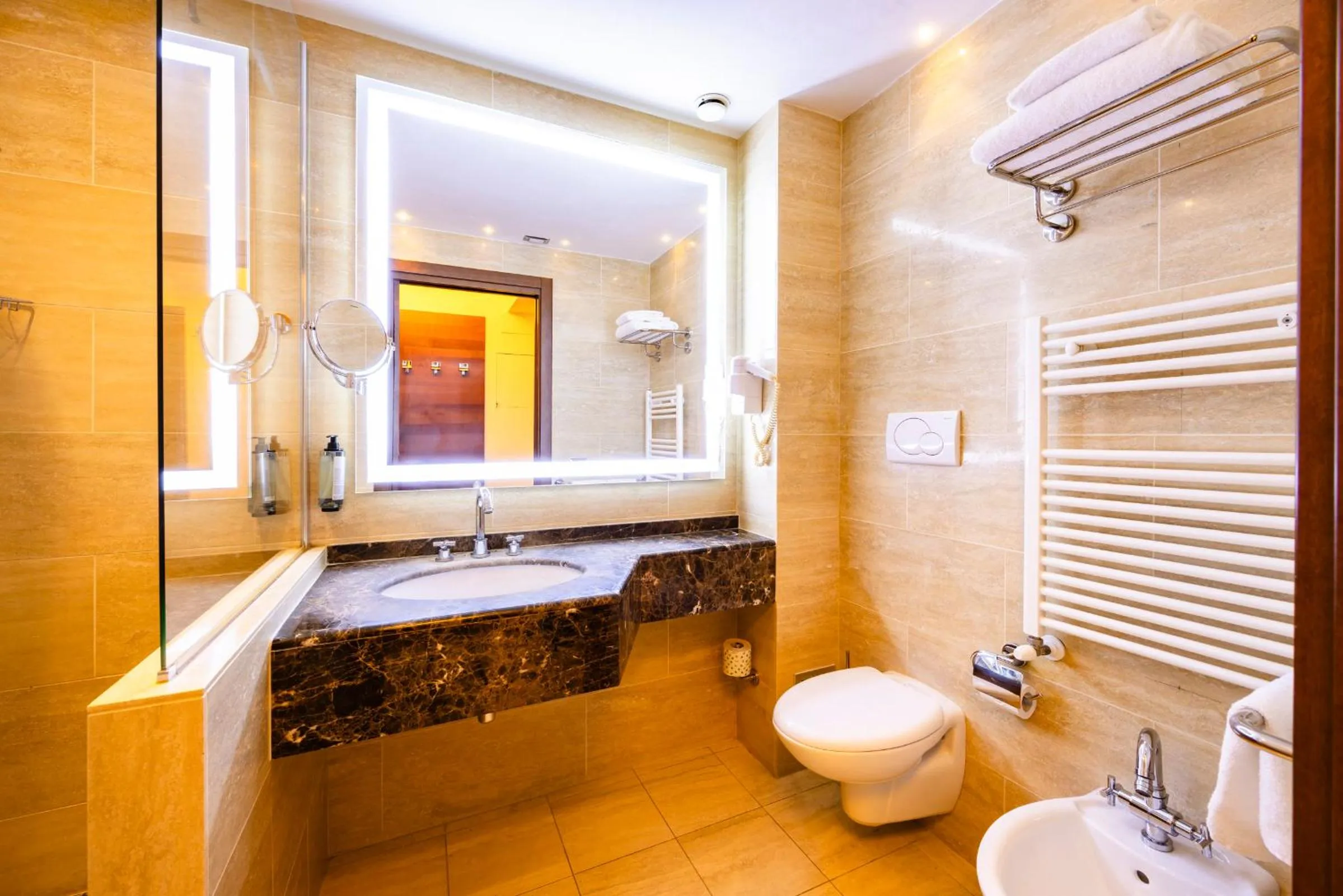 Shower in Il Gentiluomo Hotel & SPA