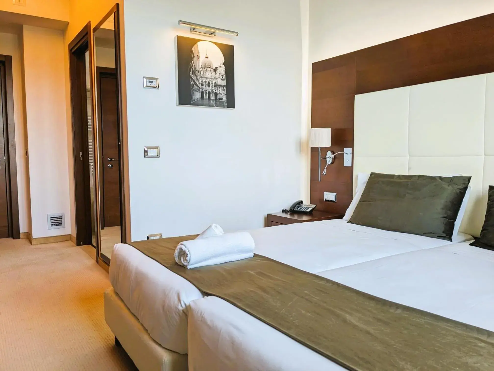Comfort Double Room - single occupancy in Il Gentiluomo Hotel & SPA Comfort Double Room - single occupancy in Il Gentiluomo Hotel & SPA