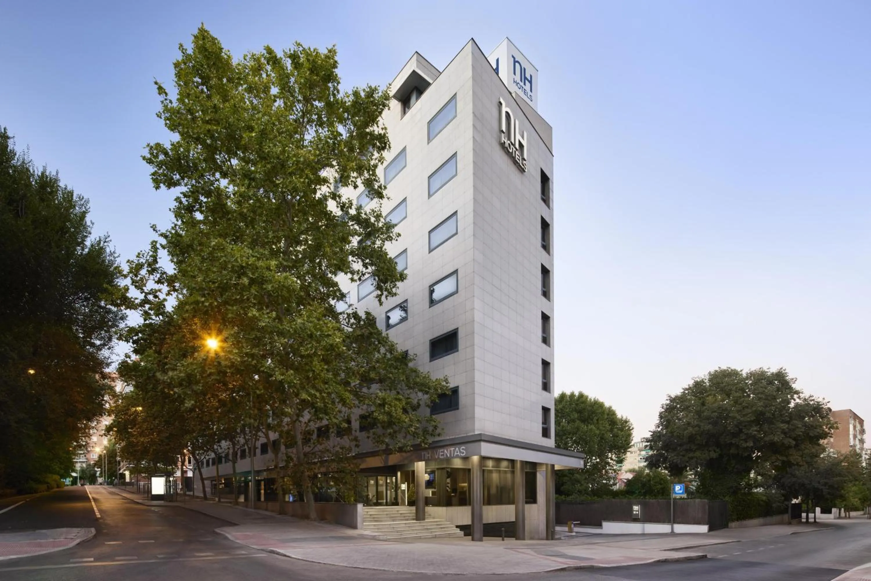 Property building in NH Madrid Ventas