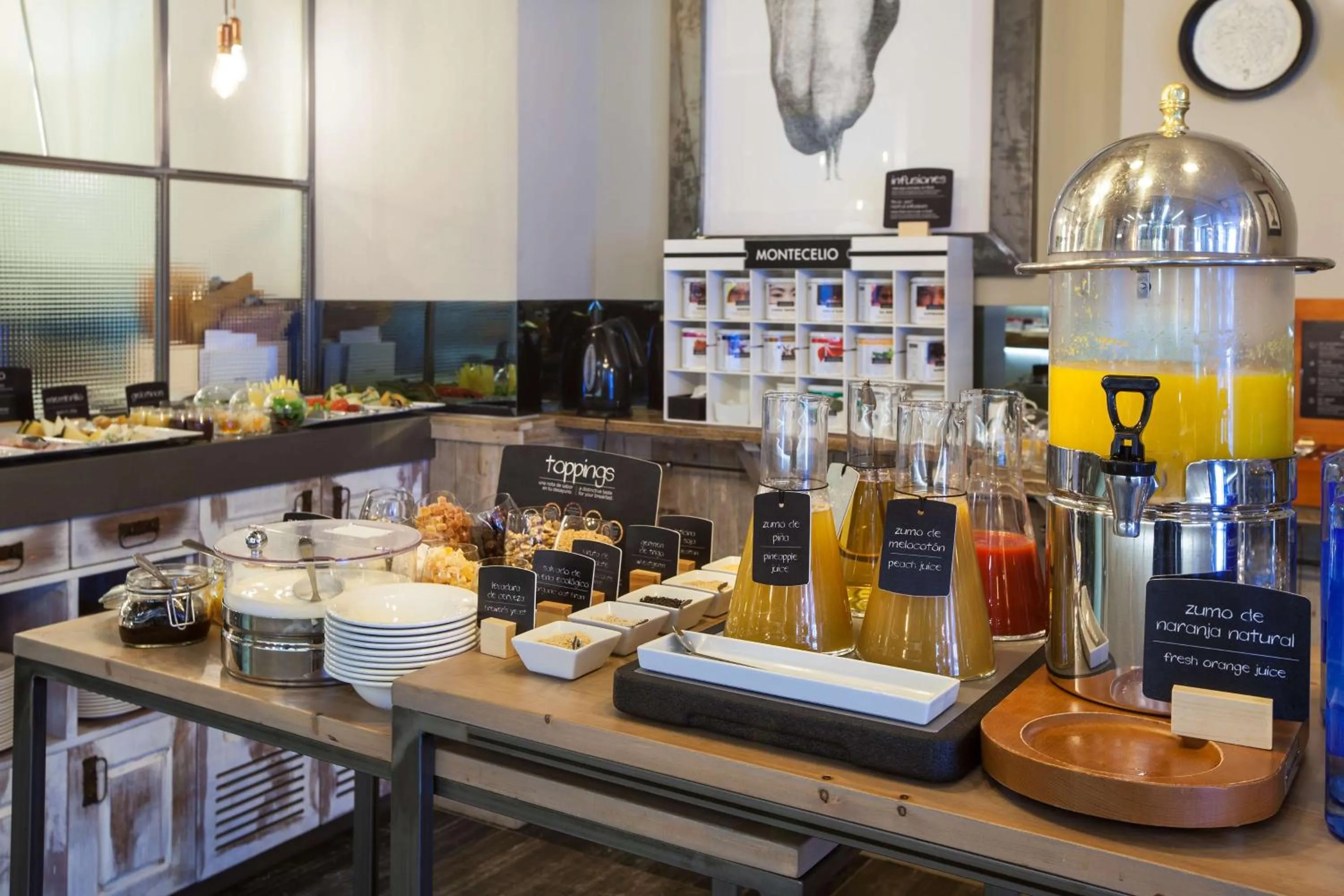 Restaurant/places to eat in NH Madrid Chamberí