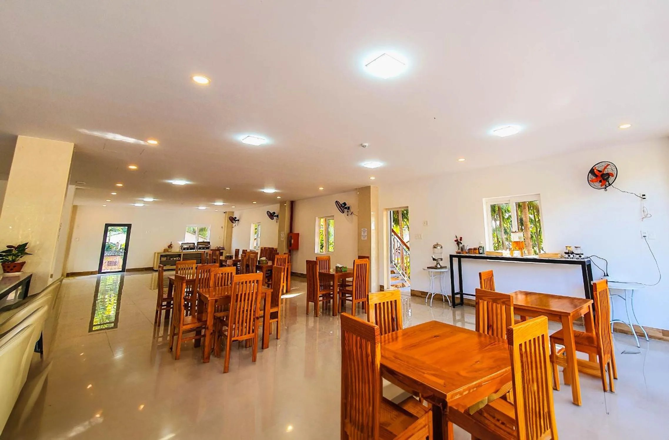 Restaurant/places to eat in BB Hotel&Resort