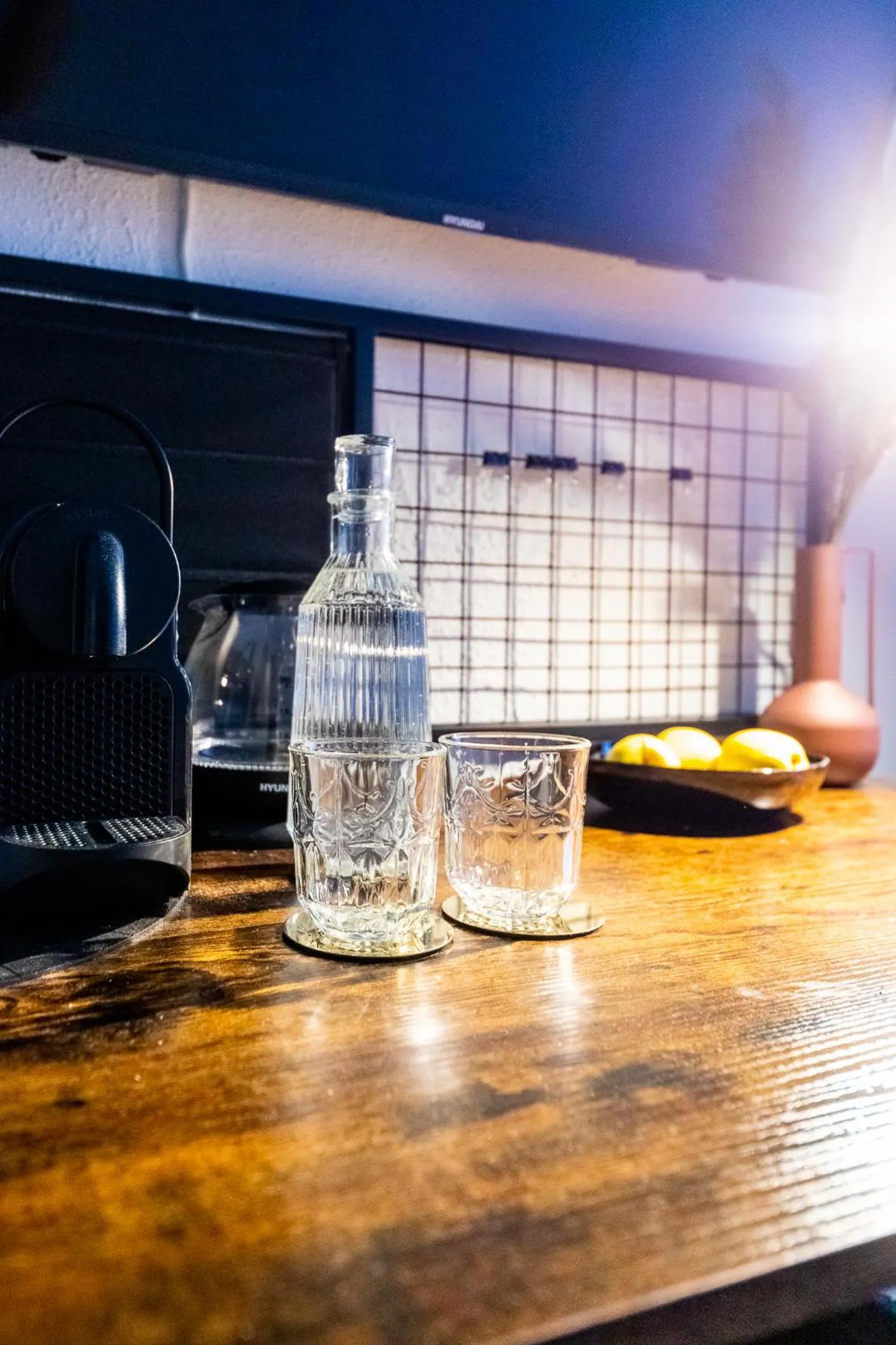 Food and drinks in Adagio Downtown Rooms