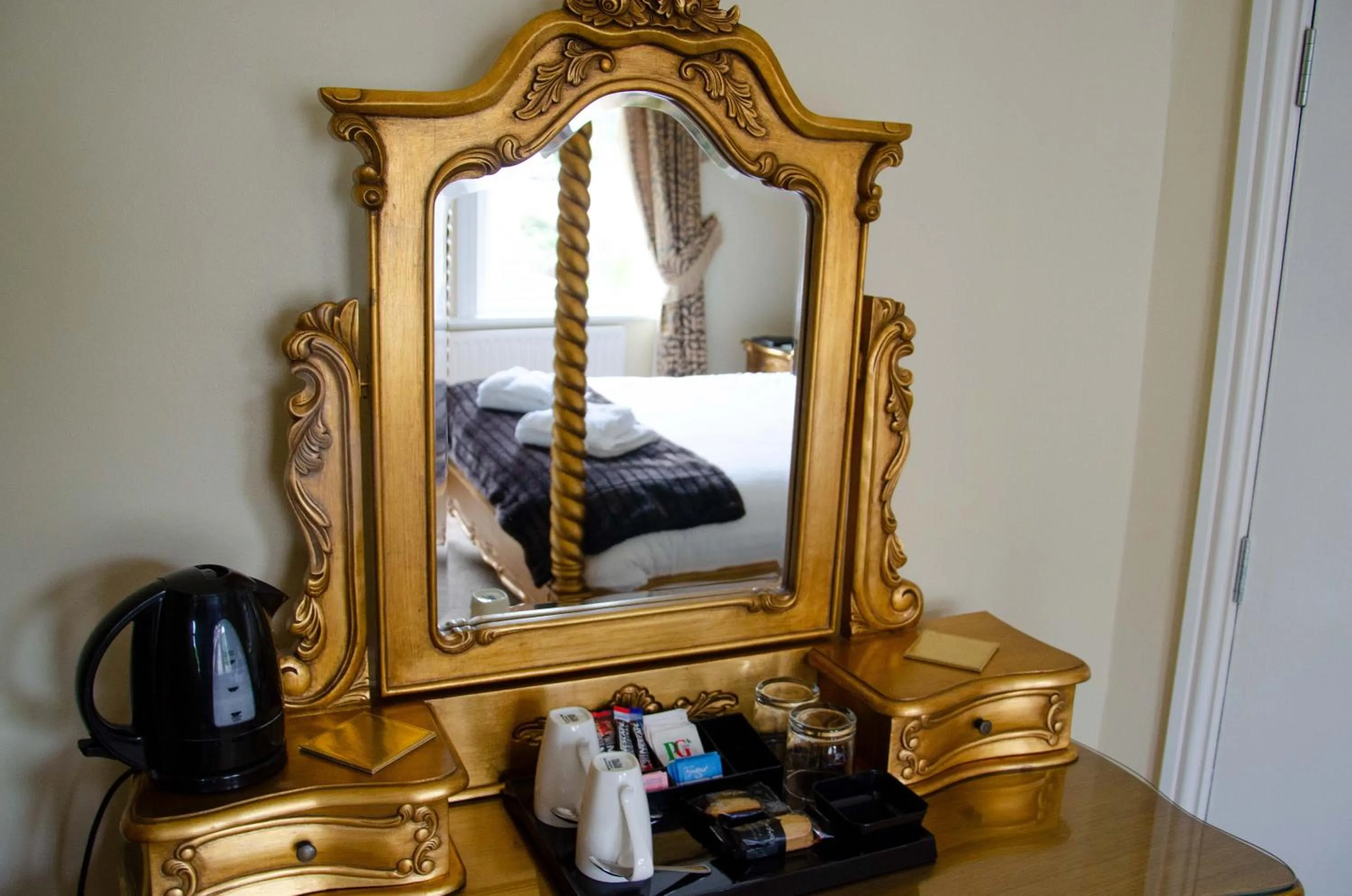 Bed in The Lemonfield Hotel