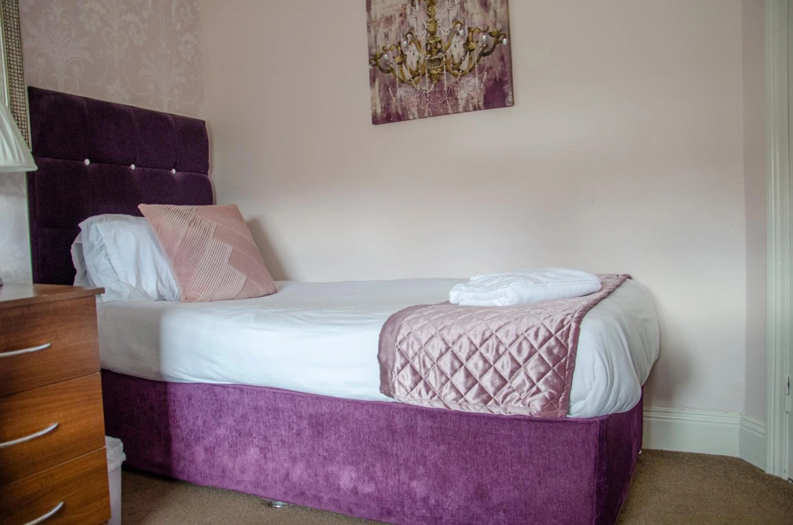 Bed in The Lemonfield Hotel